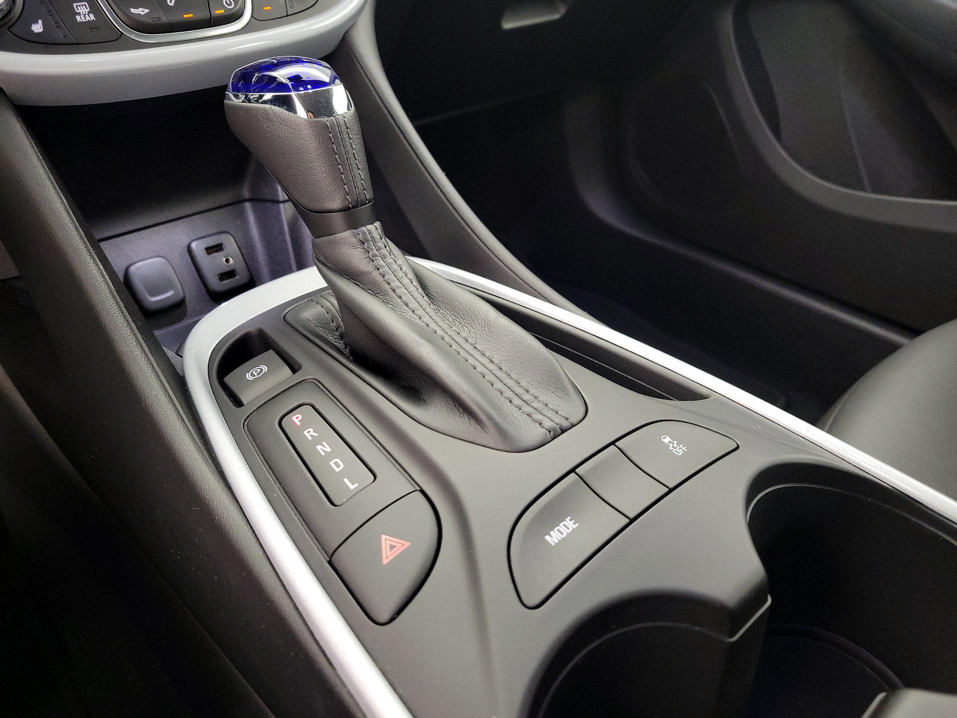 Thumbnail: 2017 Chevrolet Volt - 17