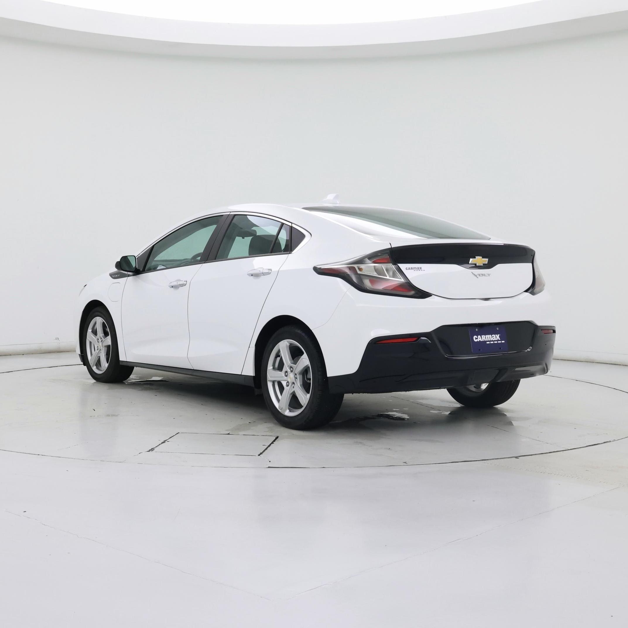 Thumbnail: 2017 Chevrolet Volt - 2