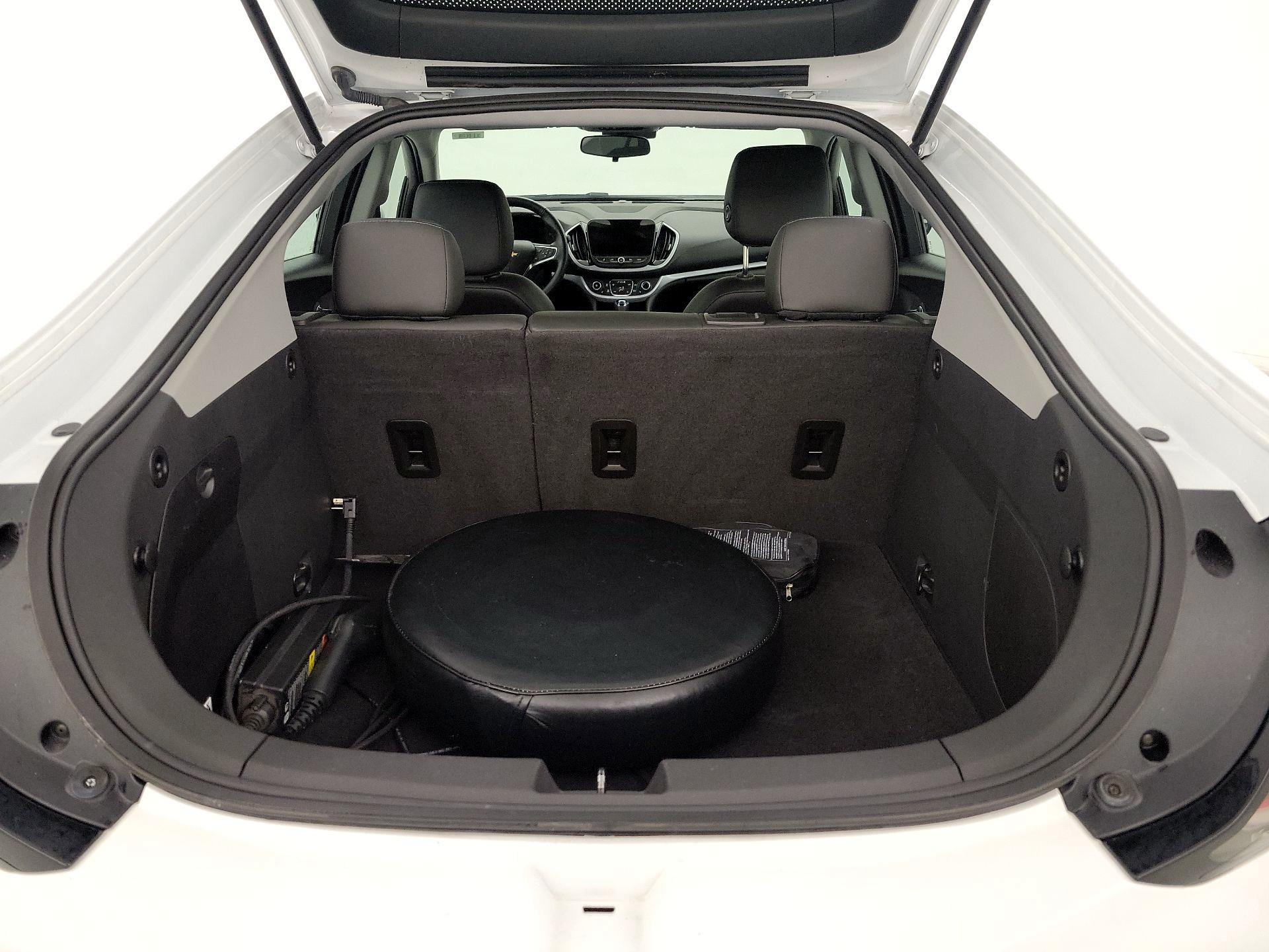 Thumbnail: 2017 Chevrolet Volt - 19