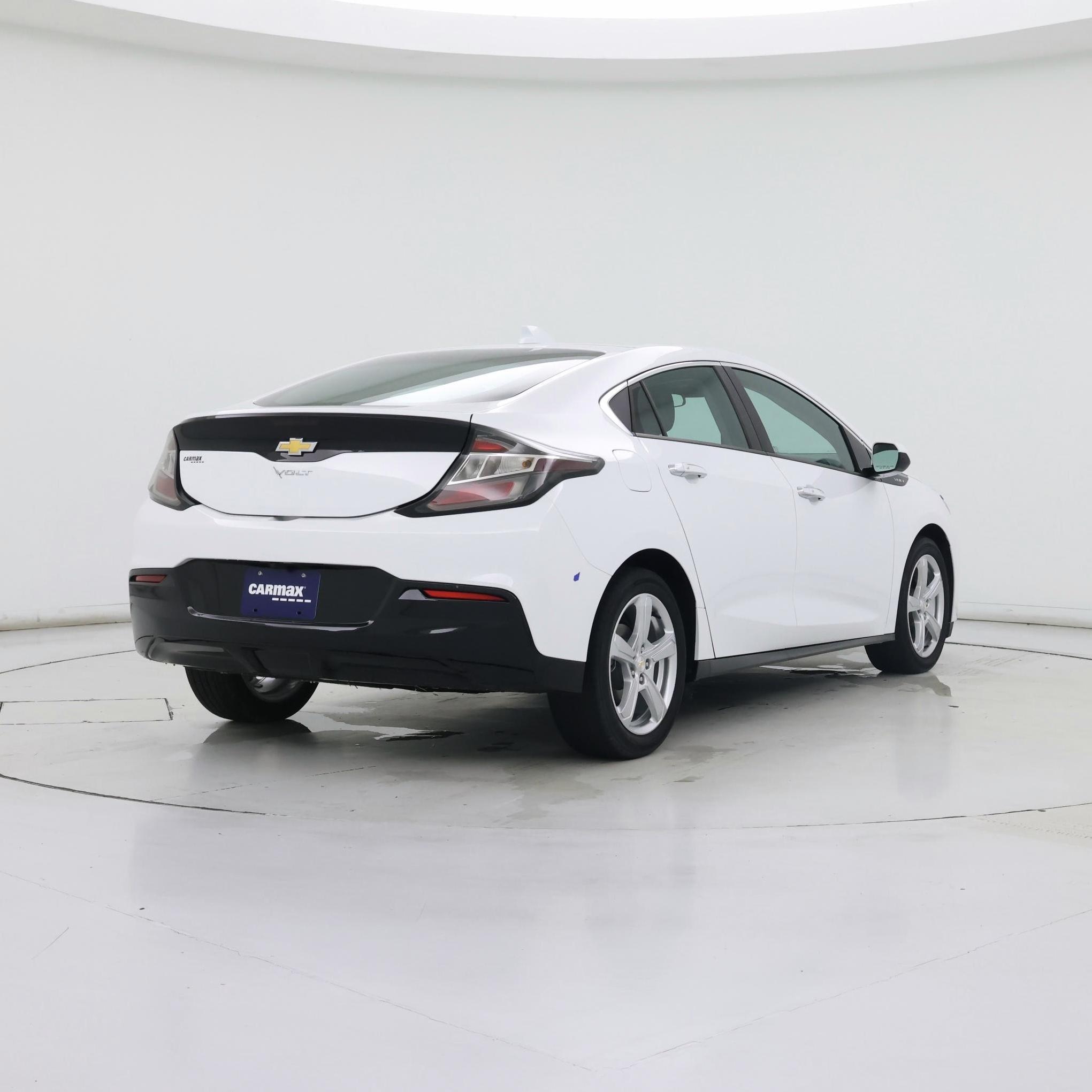 Thumbnail: 2017 Chevrolet Volt - 8