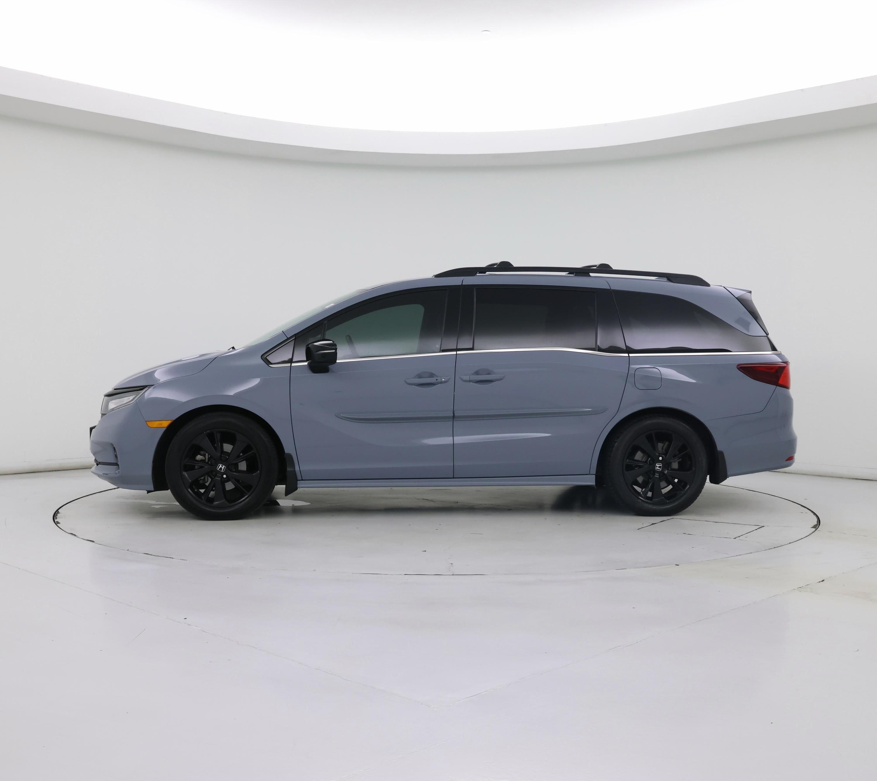 Thumbnail: 2023 Honda Odyssey - 3