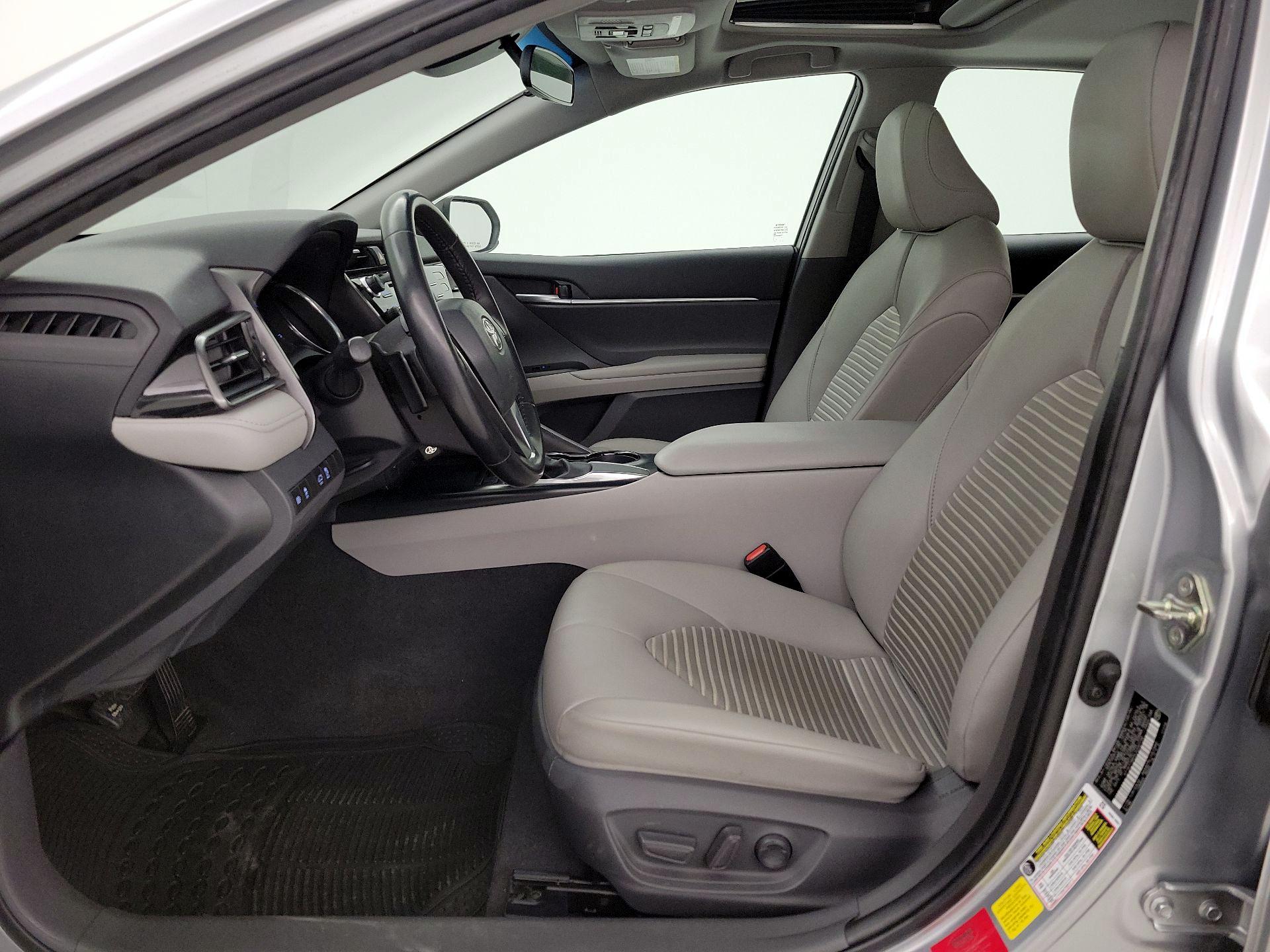 Thumbnail: 2020 Toyota Camry - 11