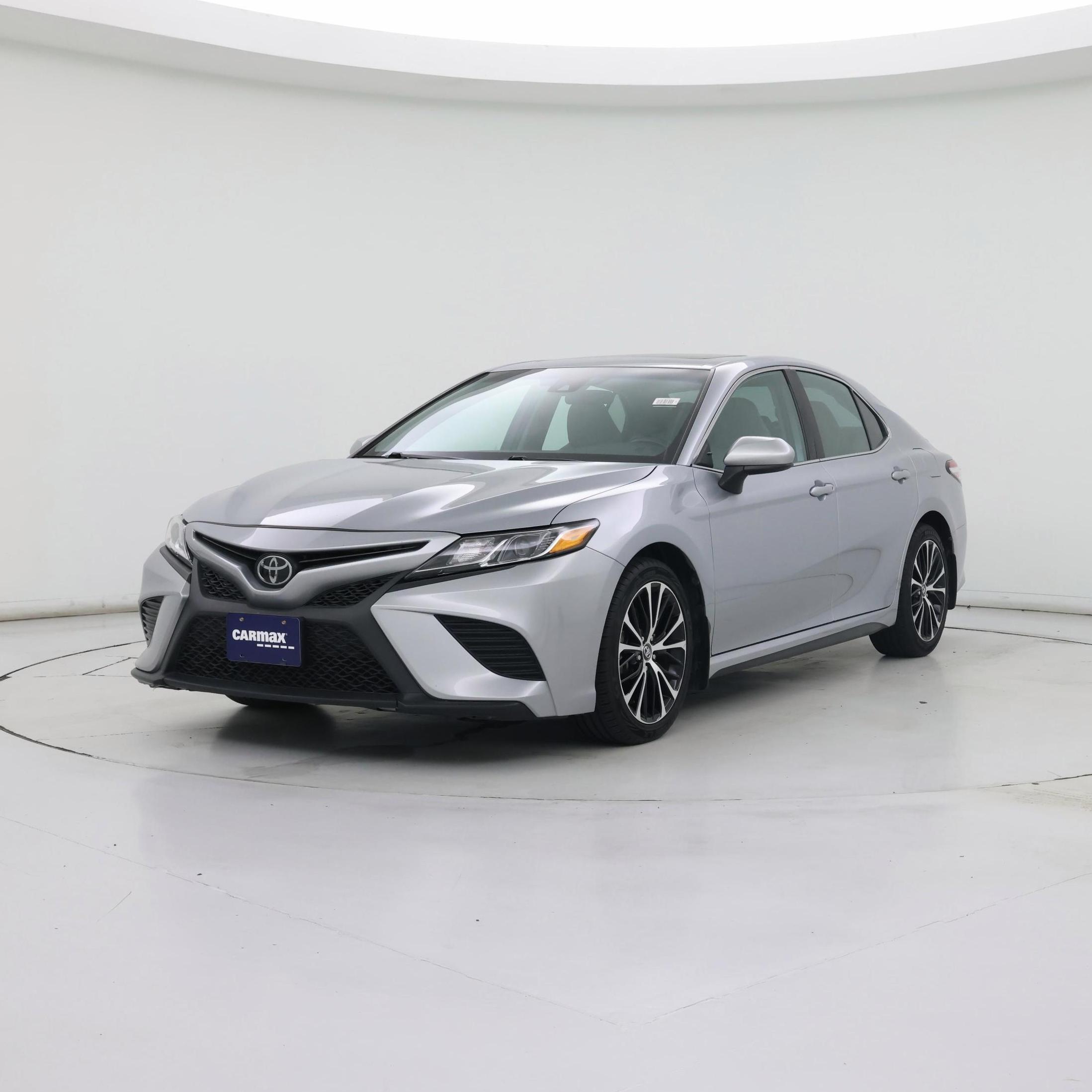 Thumbnail: 2020 Toyota Camry - 4