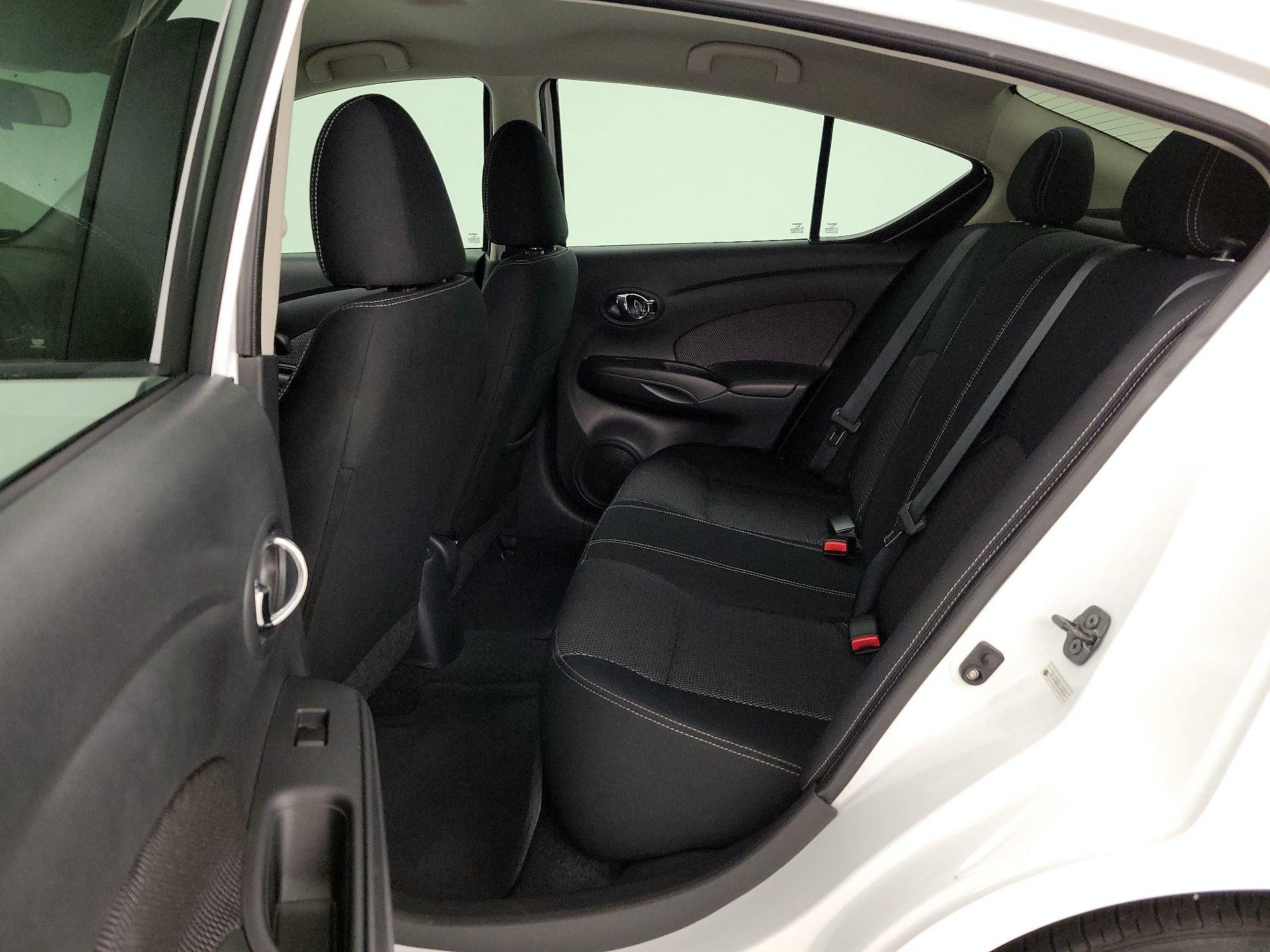 Thumbnail: 2015 Nissan Versa - 18
