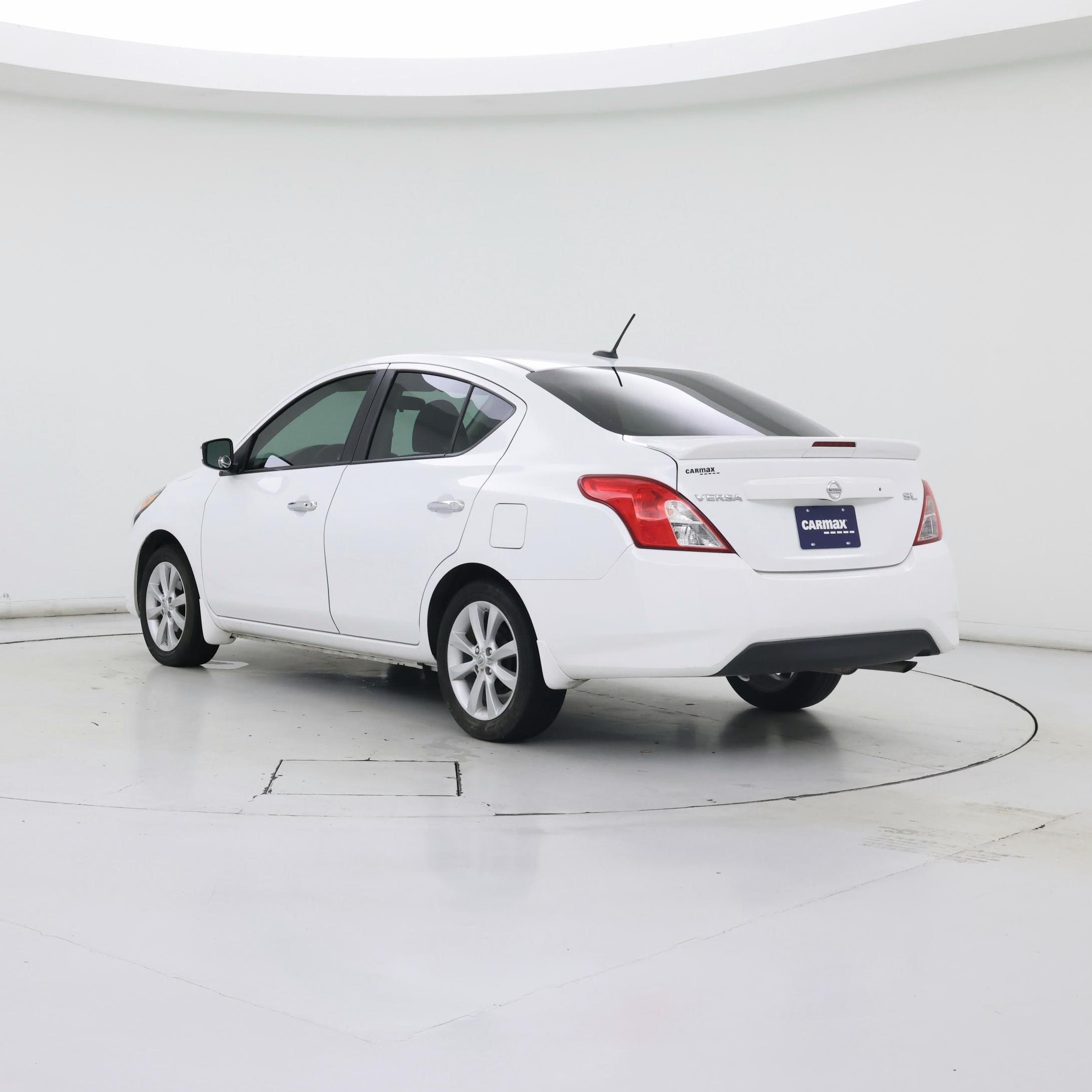 Thumbnail: 2015 Nissan Versa - 2
