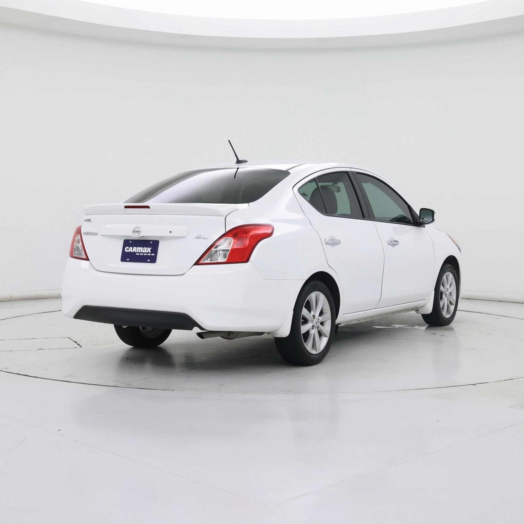 Thumbnail: 2015 Nissan Versa - 8