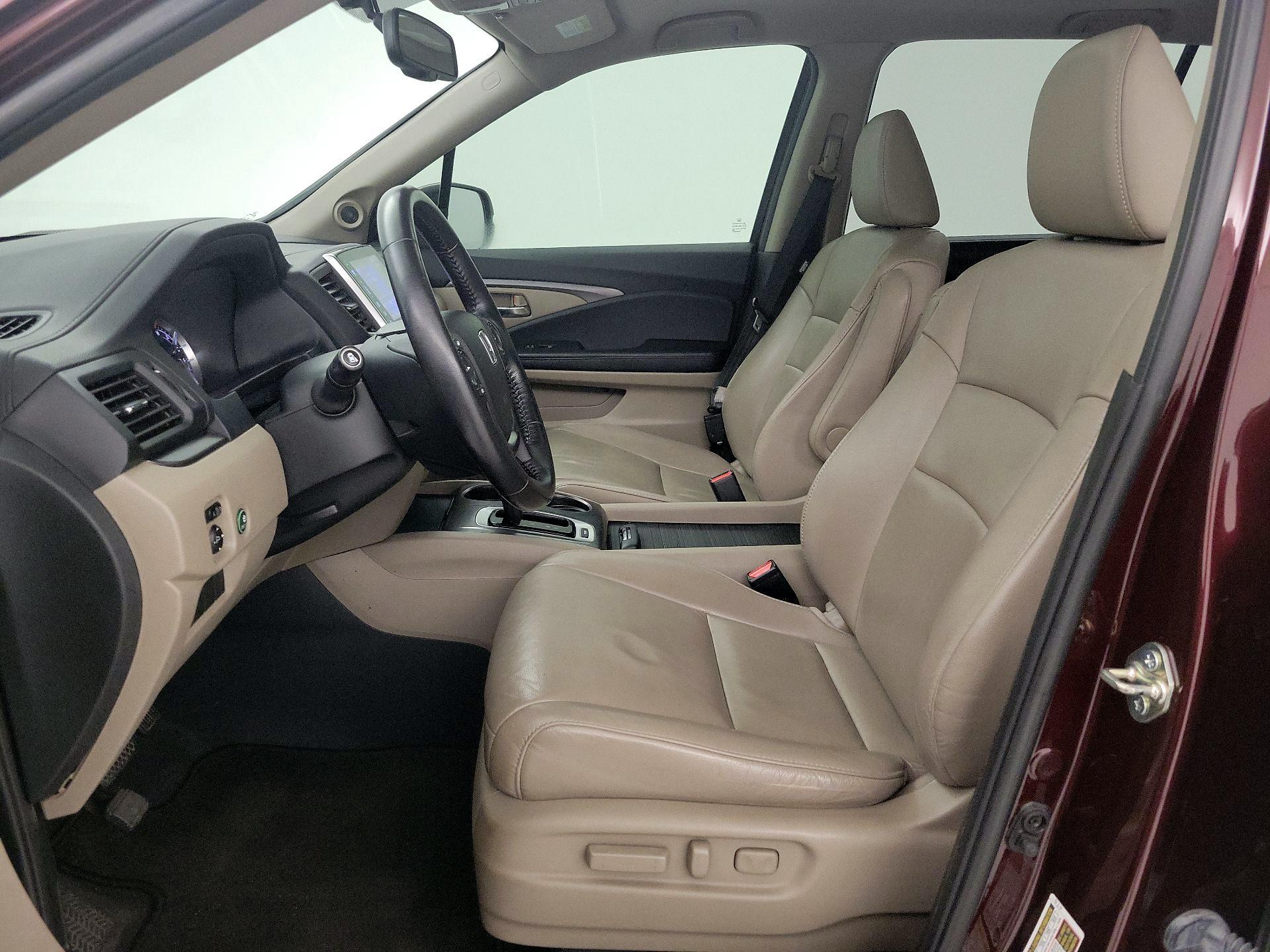 Thumbnail: 2016 Honda Pilot - 11
