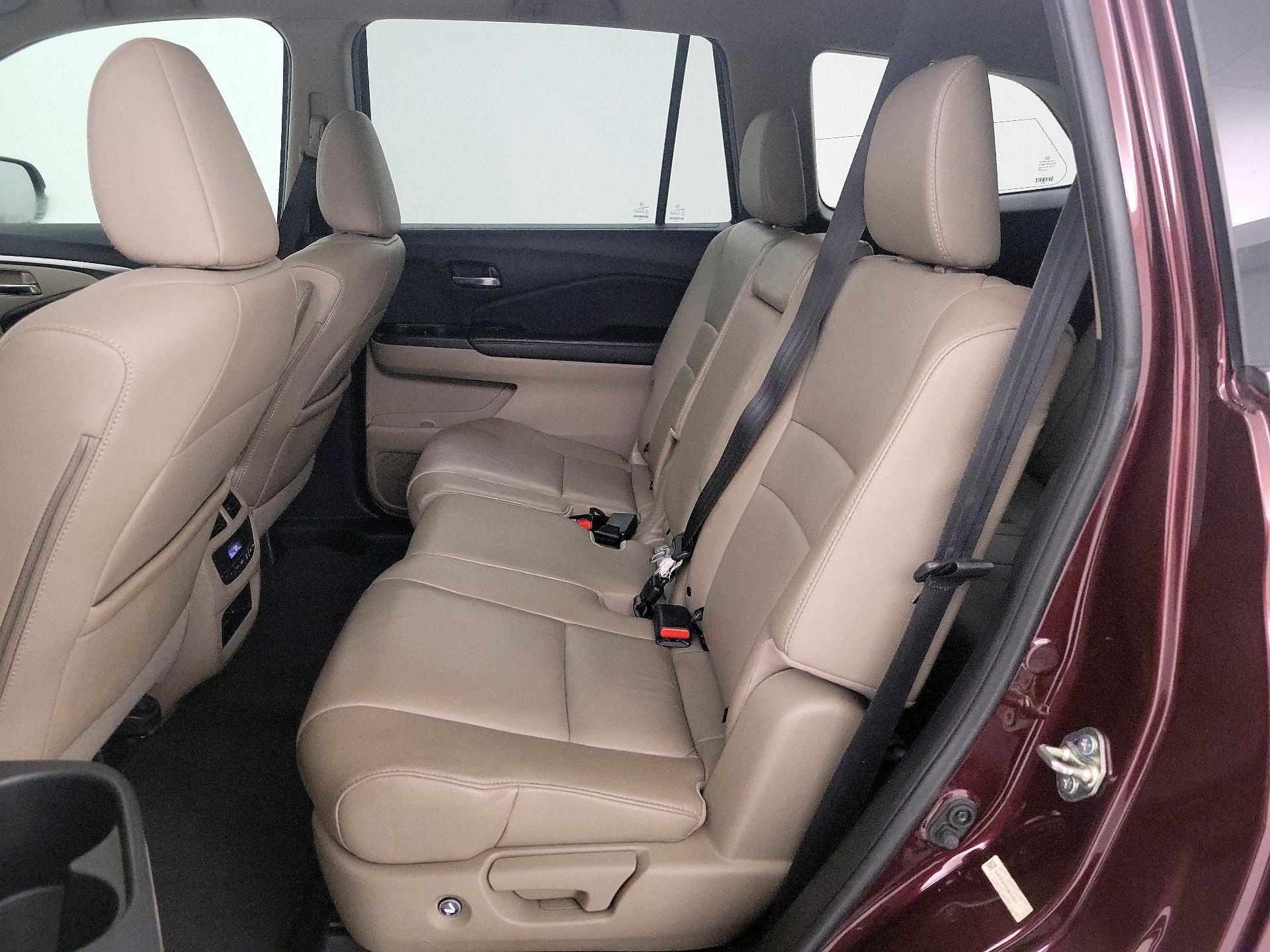 Thumbnail: 2016 Honda Pilot - 19