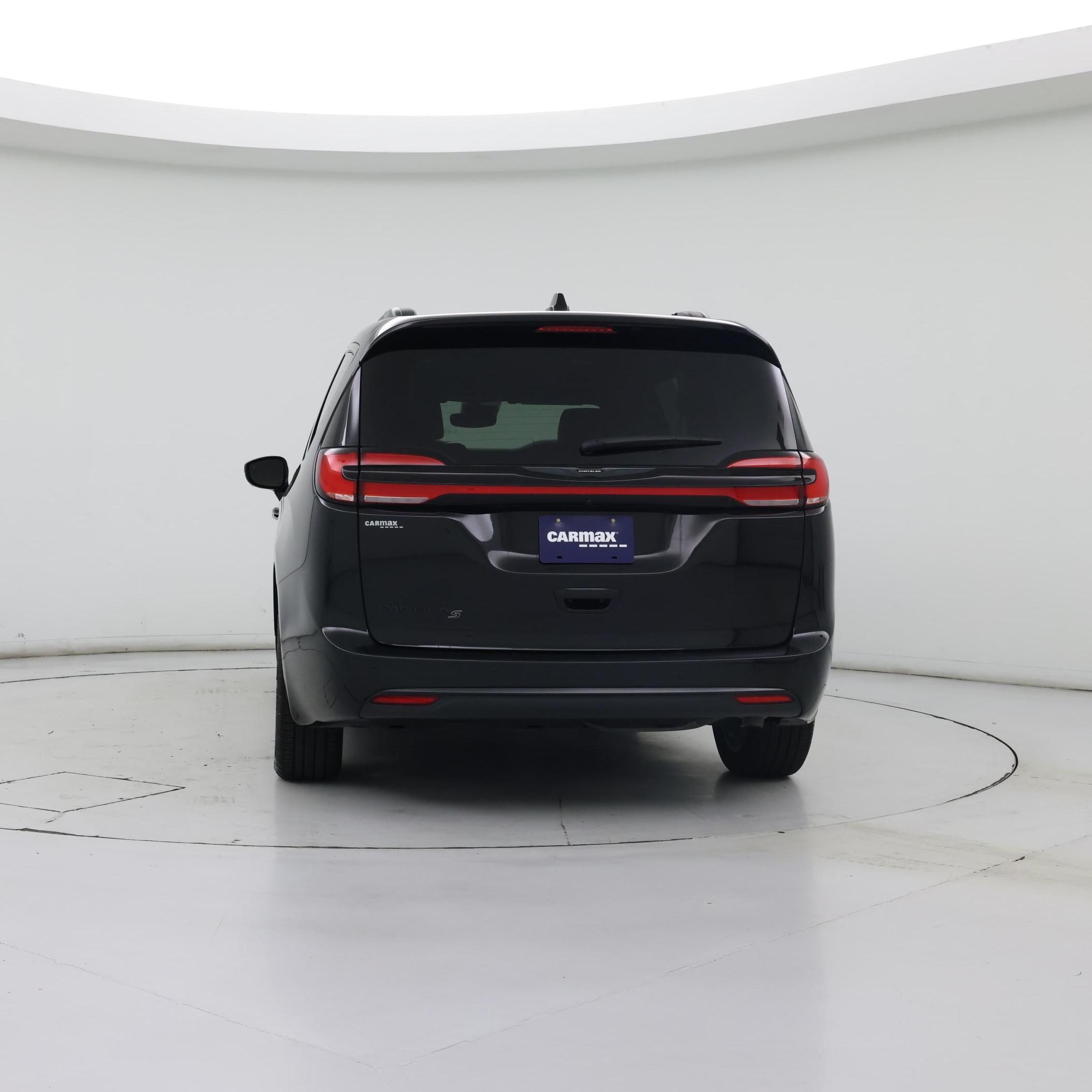 Thumbnail: 2024 Chrysler Pacifica - 6