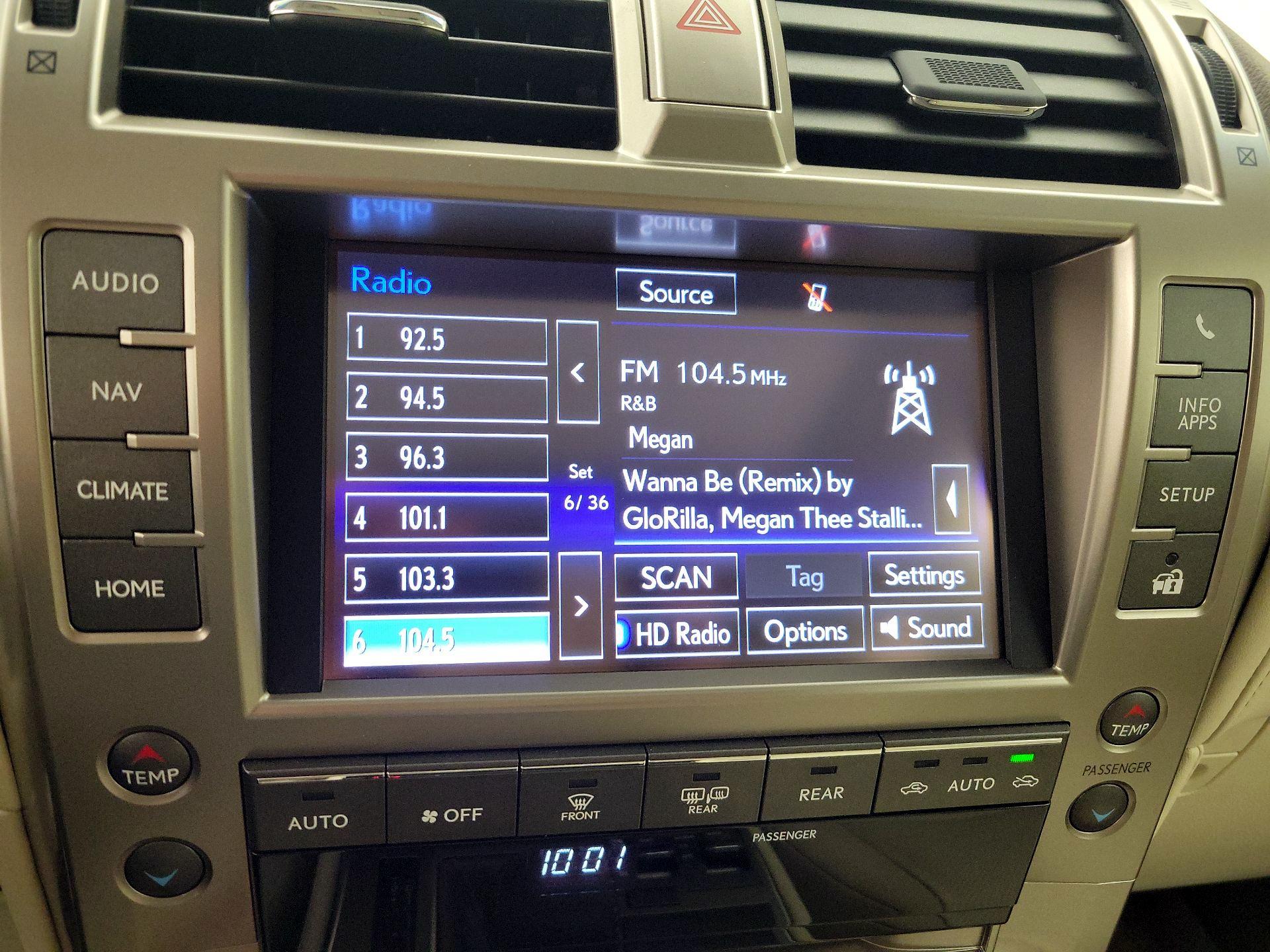 Thumbnail: 2014 Lexus GX - 16