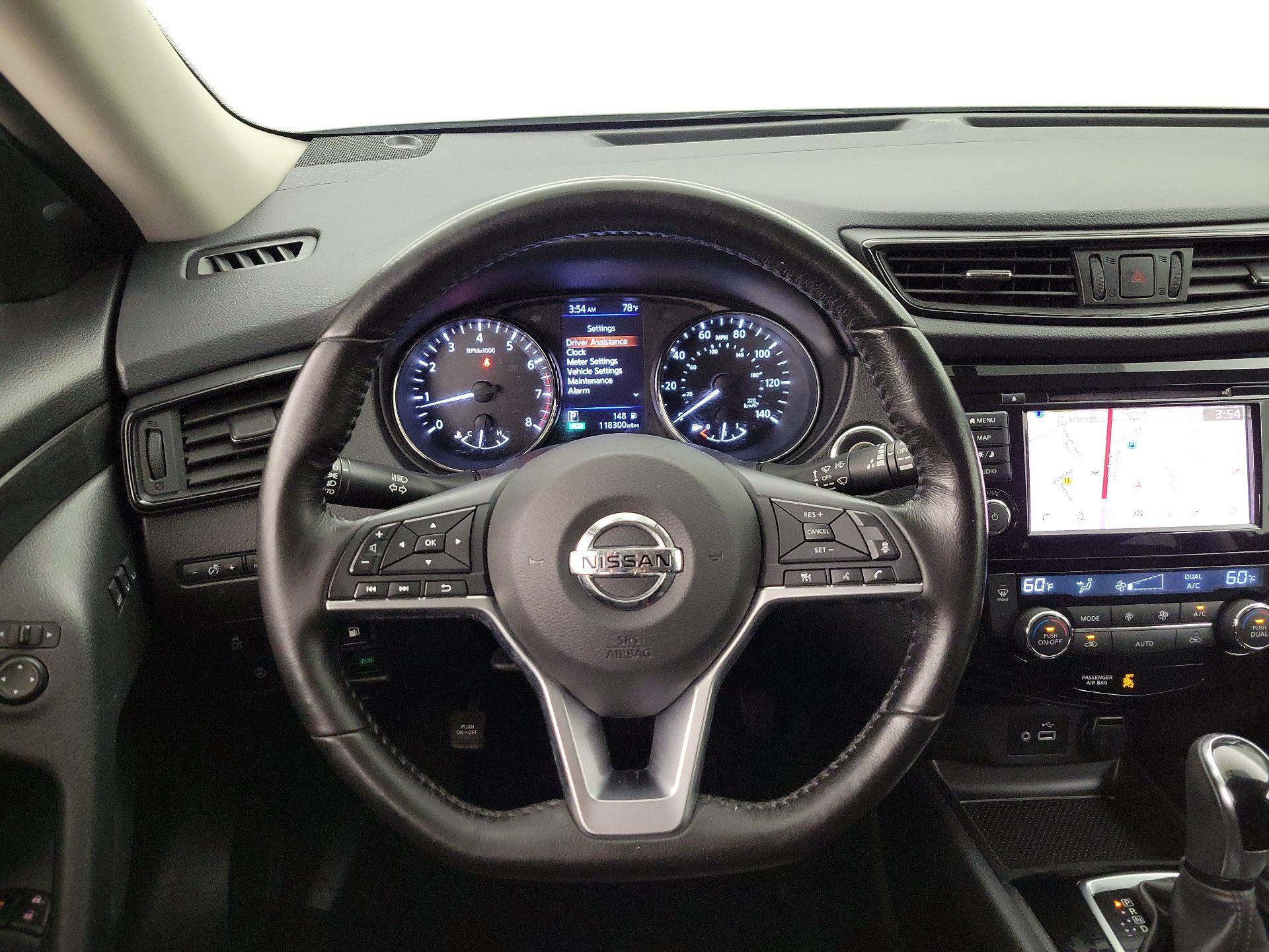 Thumbnail: 2018 Nissan Rogue - 10