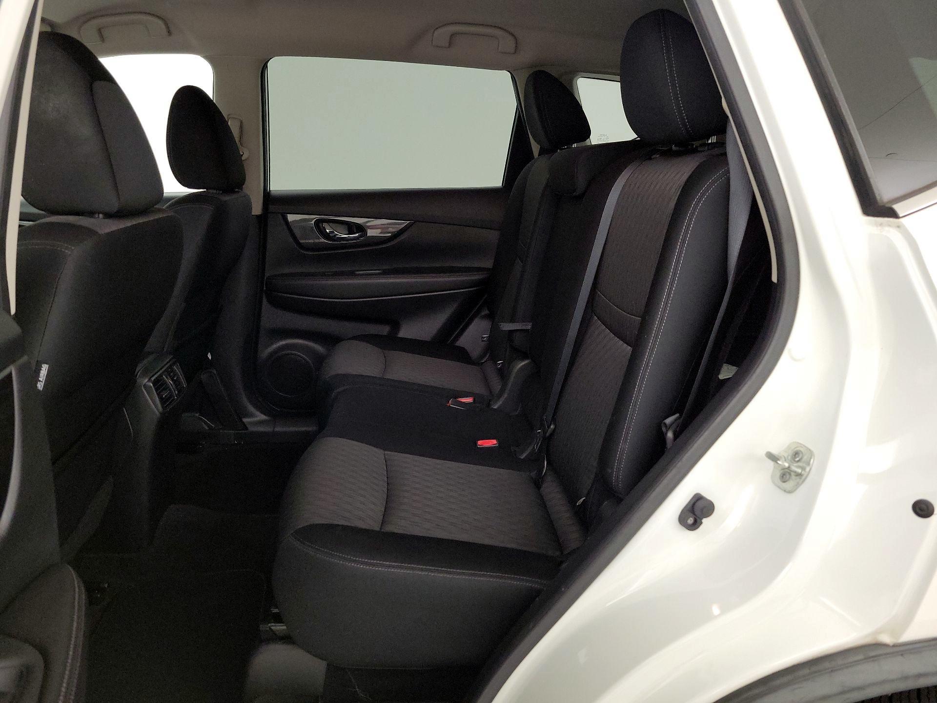 Thumbnail: 2018 Nissan Rogue - 19