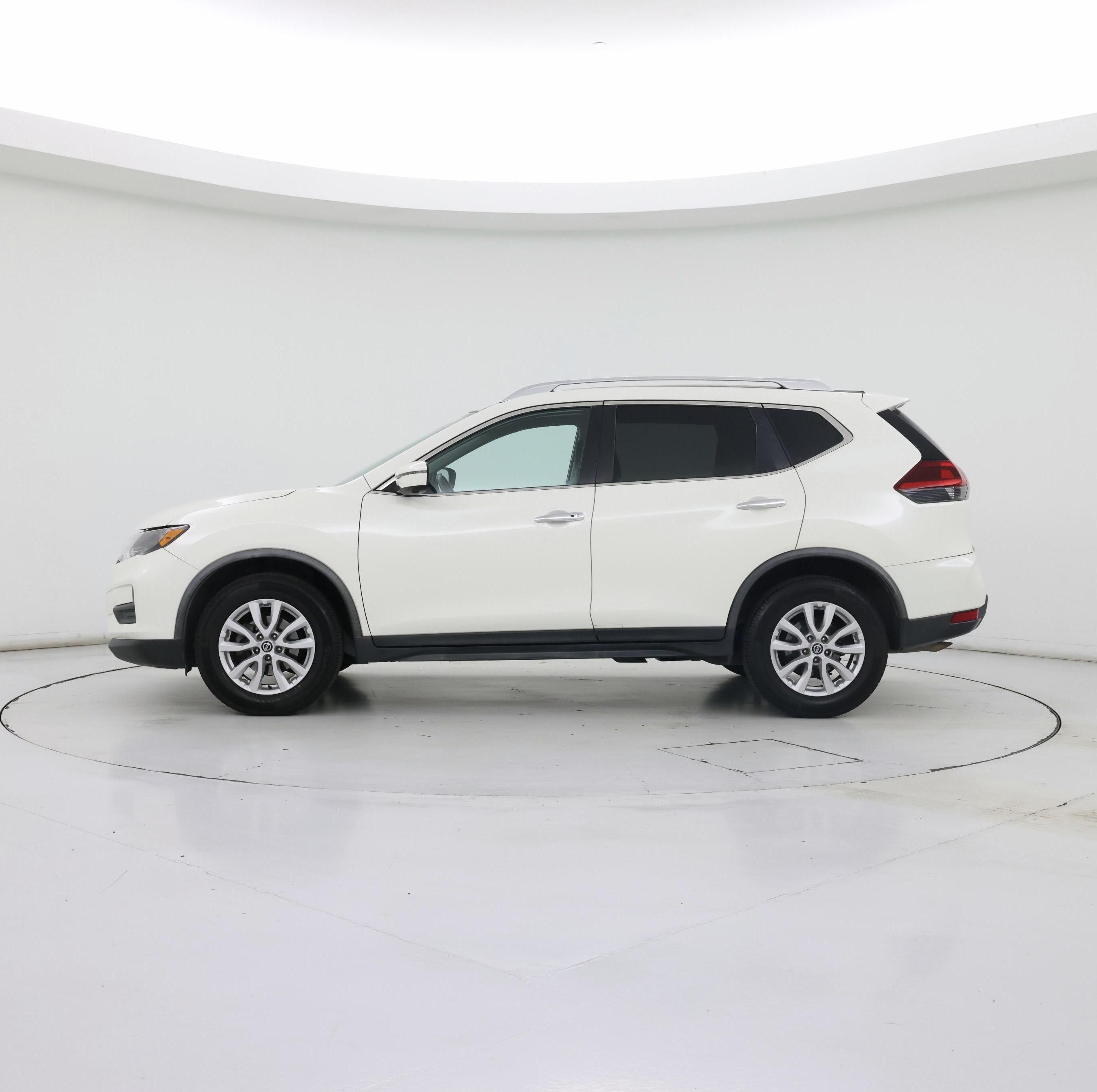 Thumbnail: 2018 Nissan Rogue - 3
