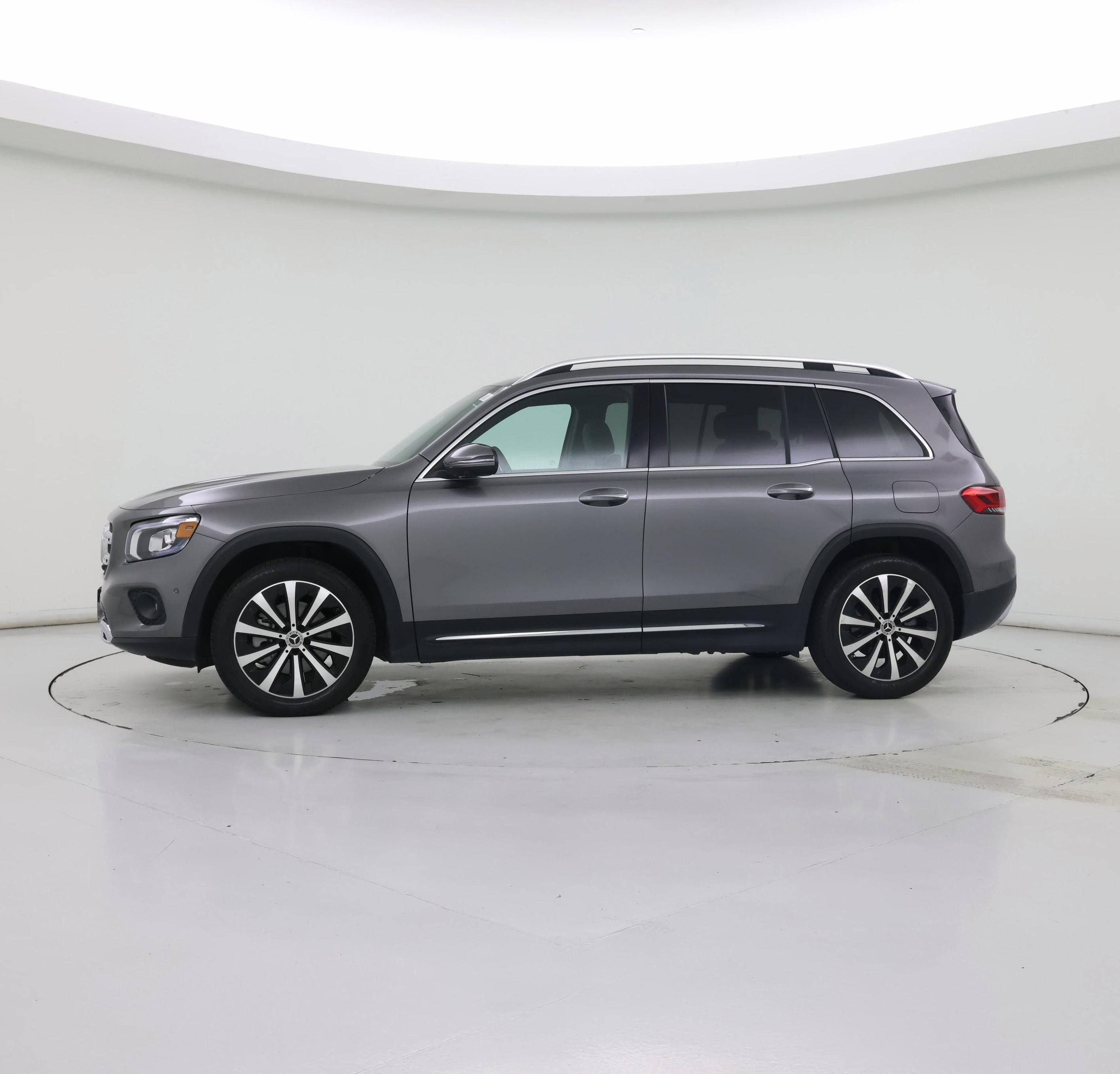 Thumbnail: 2022 Mercedes-Benz GLB - 3