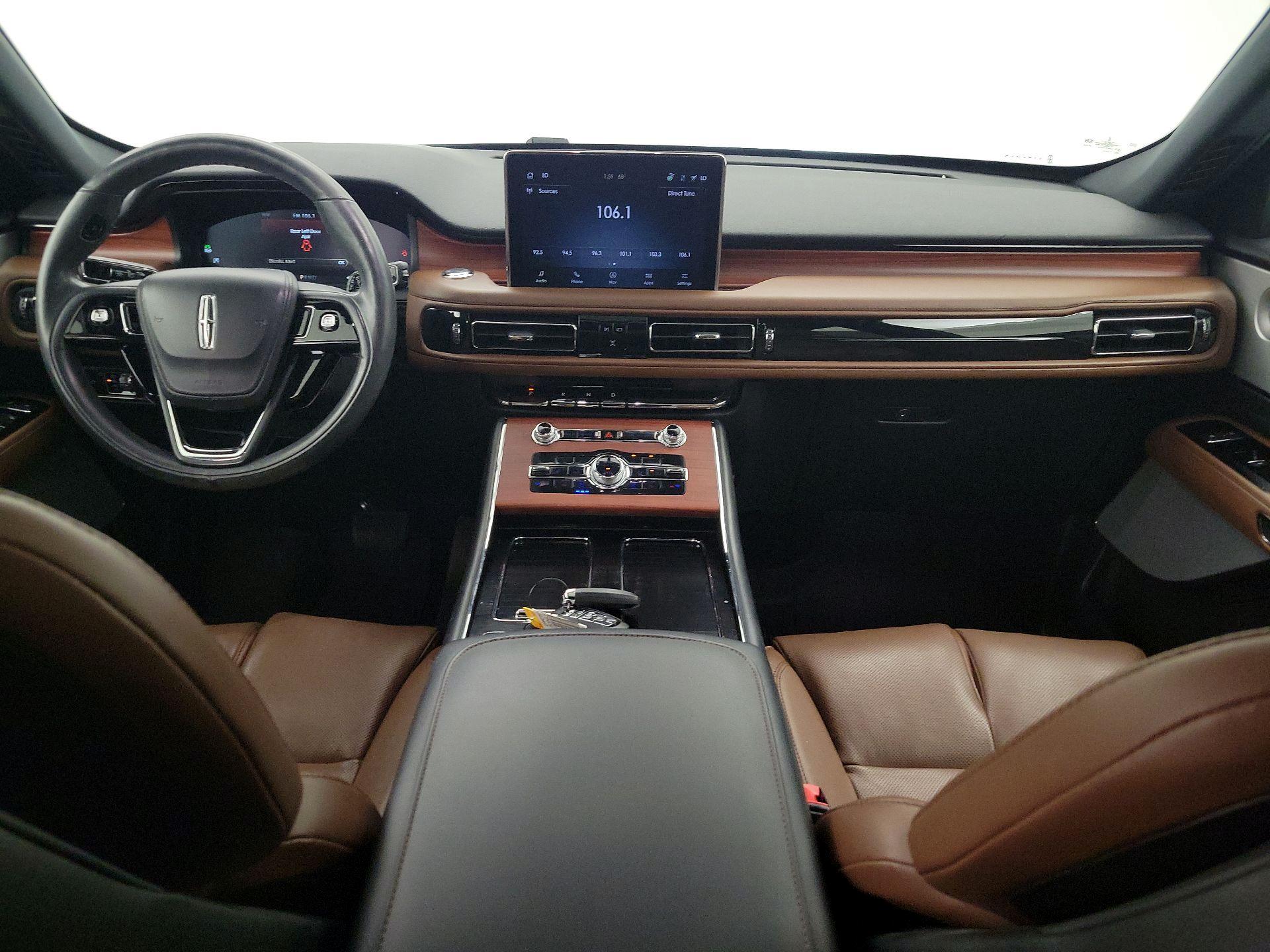 Thumbnail: 2022 Lincoln Aviator - 9