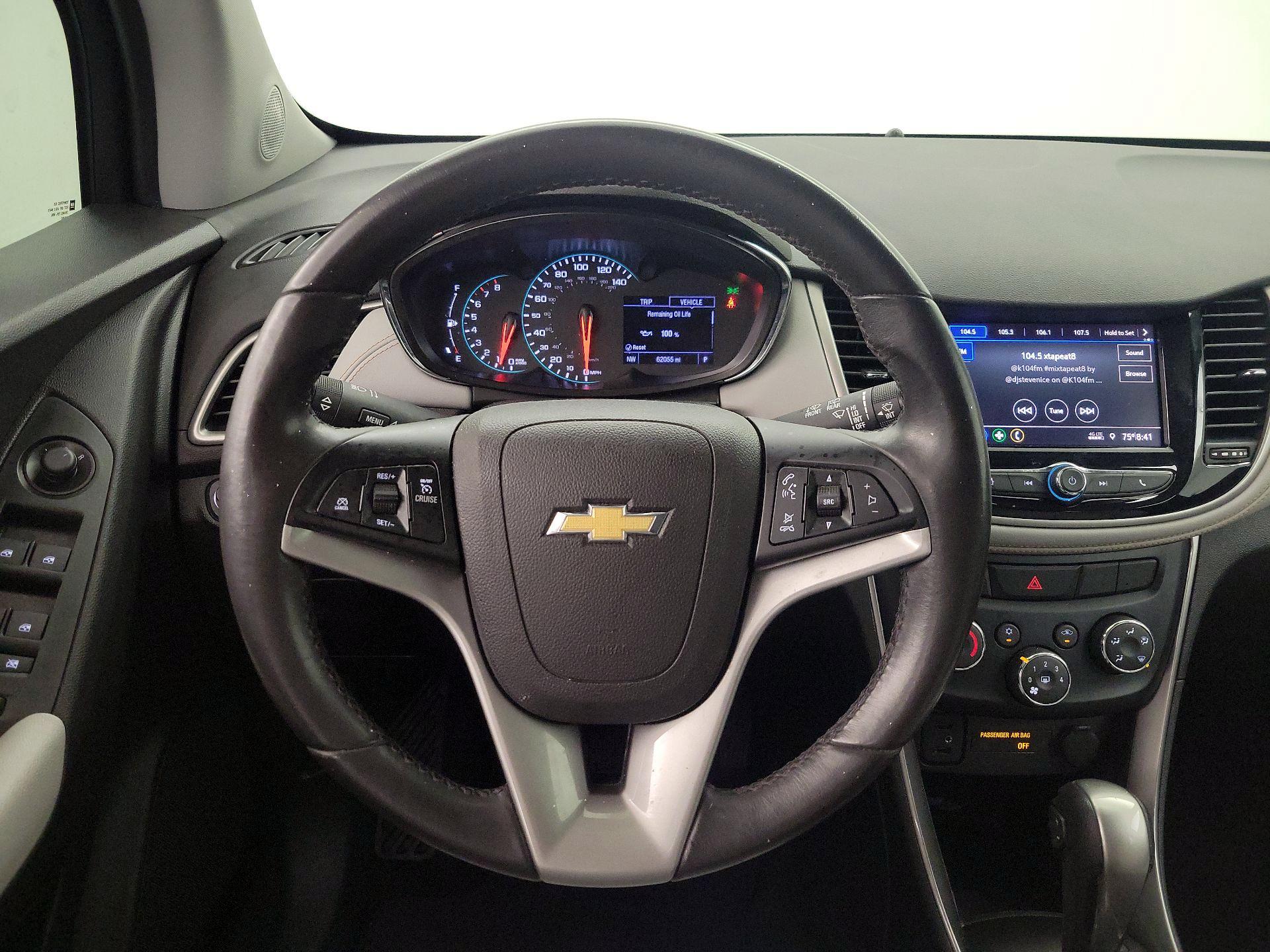 Thumbnail: 2020 Chevrolet Trax - 10