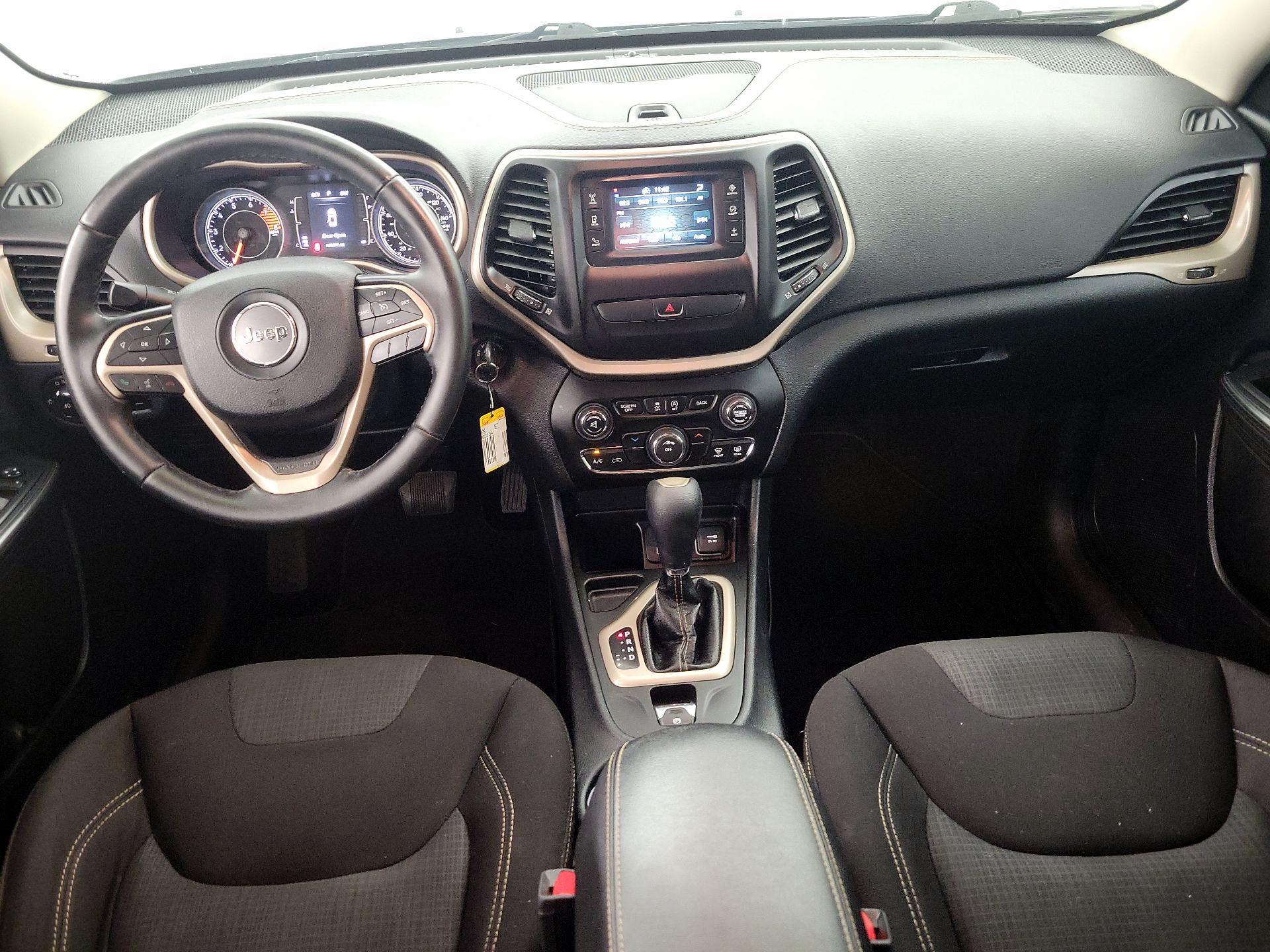 Thumbnail: 2016 Jeep Cherokee - 9
