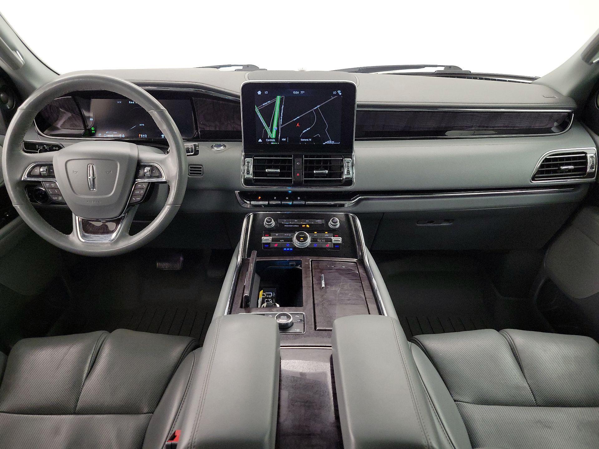 Thumbnail: 2018 Lincoln Navigator - 9