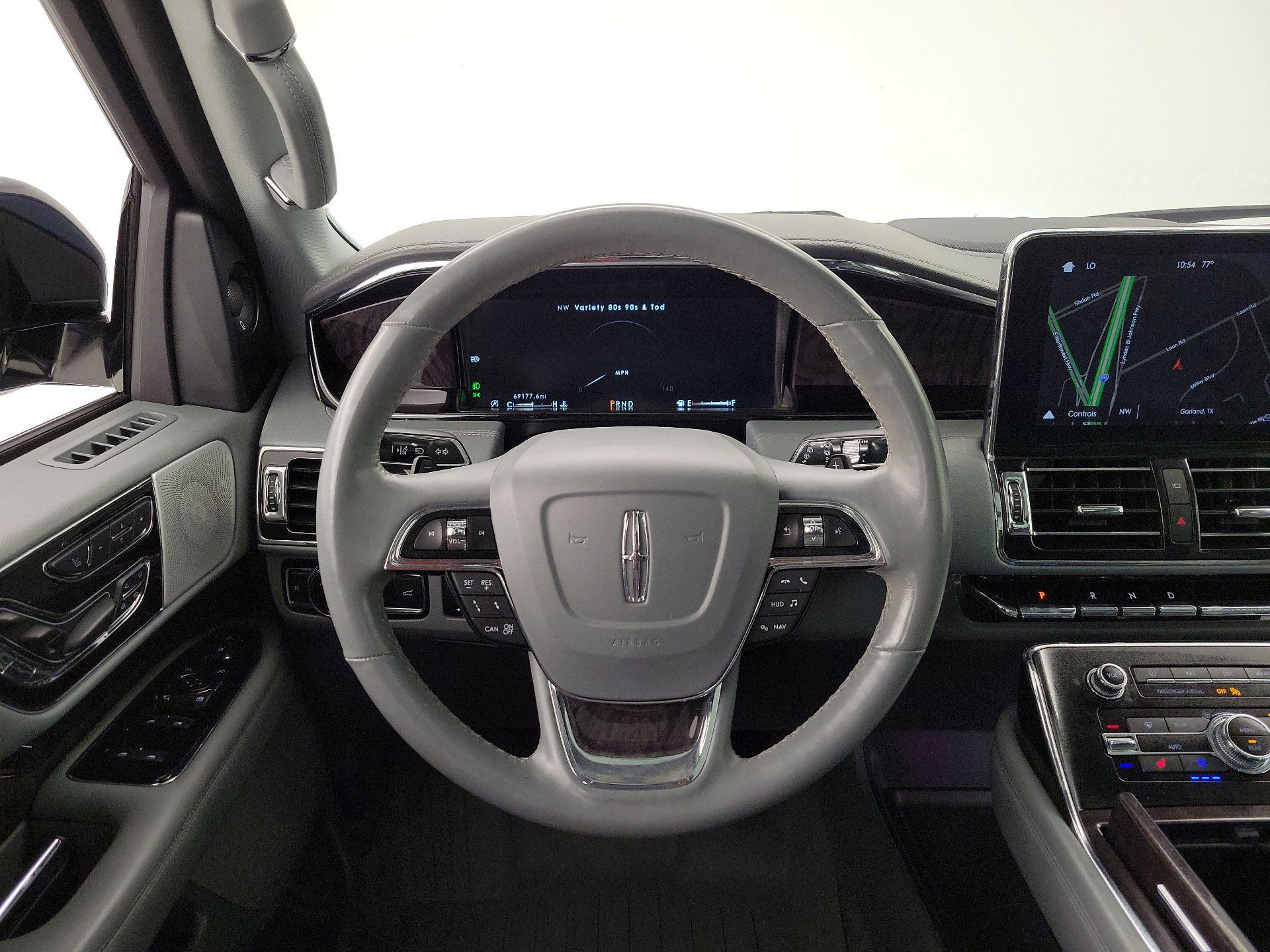 Thumbnail: 2018 Lincoln Navigator - 10