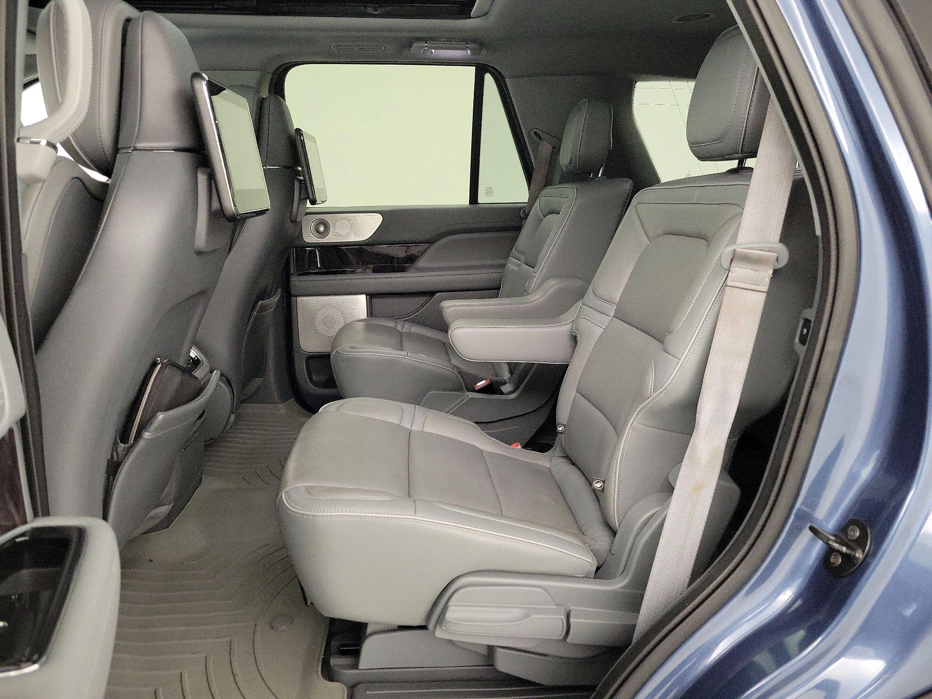 Thumbnail: 2018 Lincoln Navigator - 20