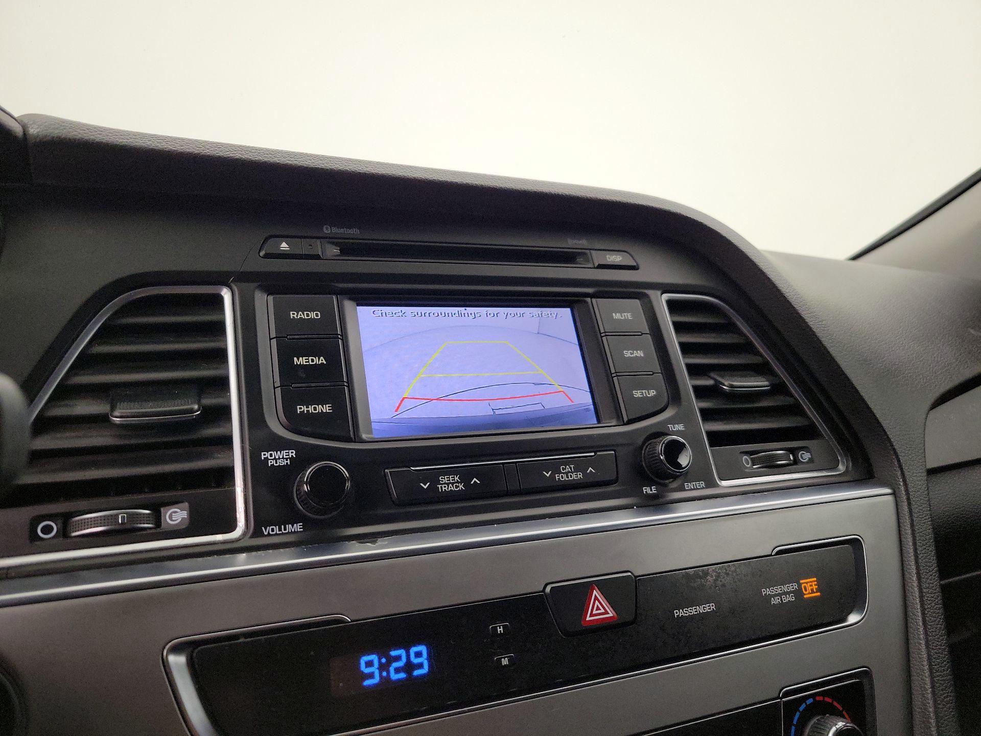 Thumbnail: 2015 Hyundai Sonata - 14