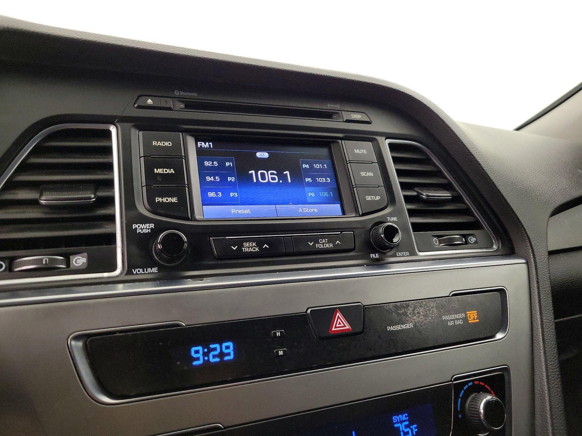 Thumbnail: 2015 Hyundai Sonata - 15