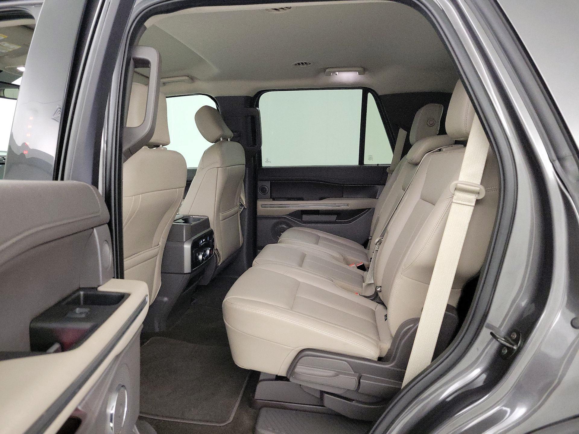 Thumbnail: 2019 Ford Expedition - 18