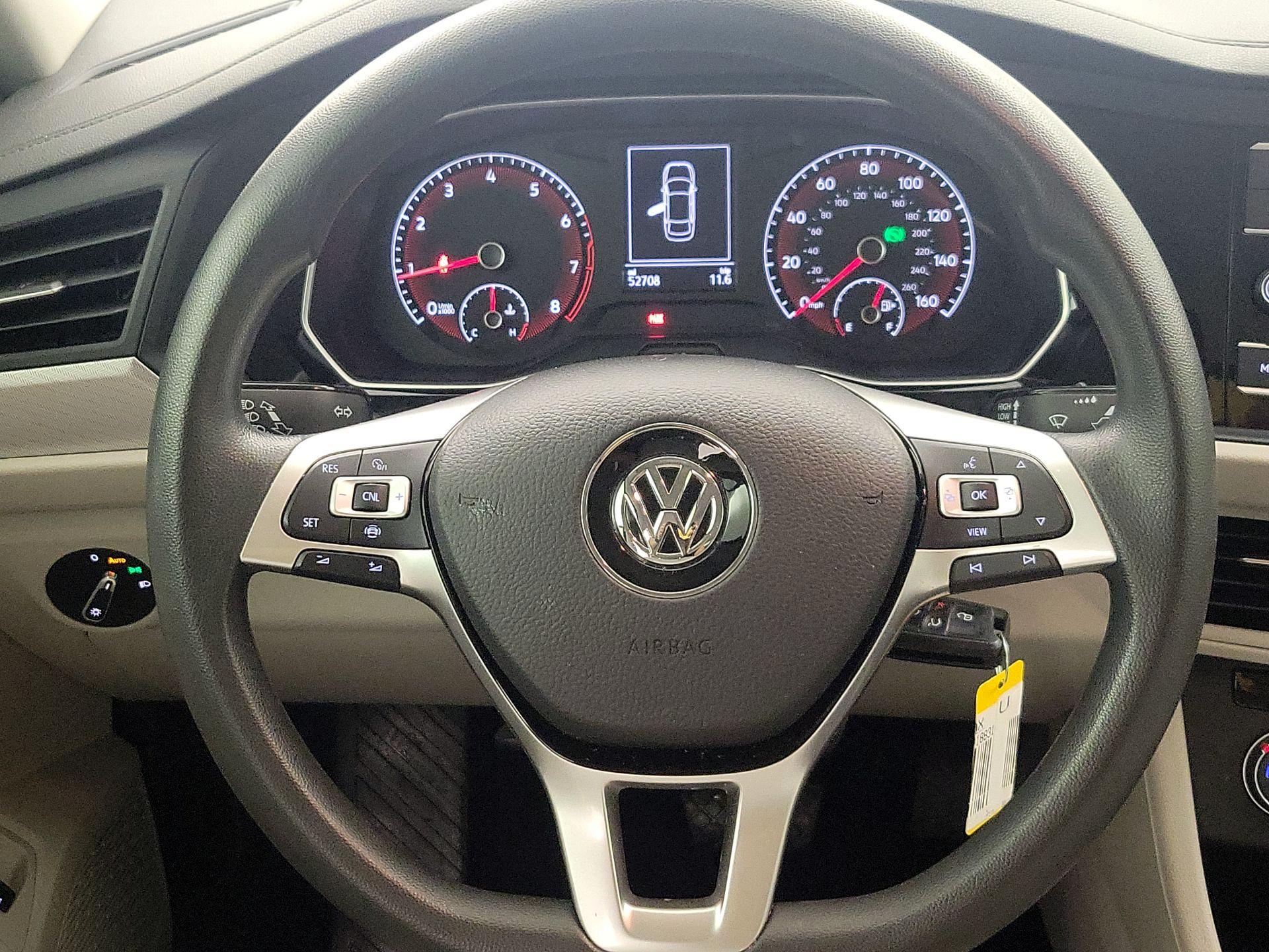Thumbnail: 2021 Volkswagen Jetta - 10