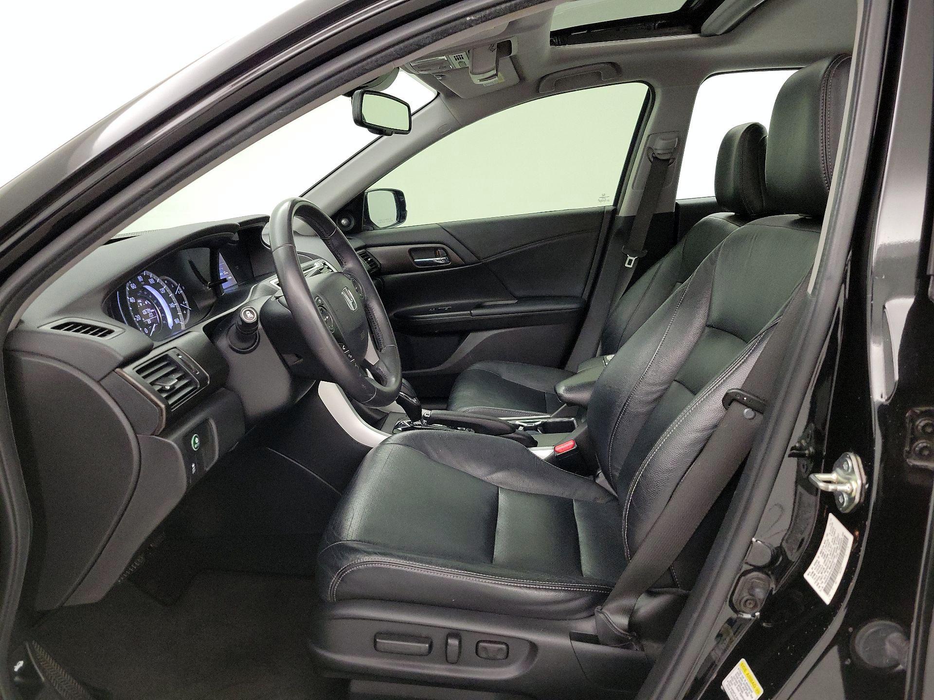 Thumbnail: 2015 Honda Accord - 11
