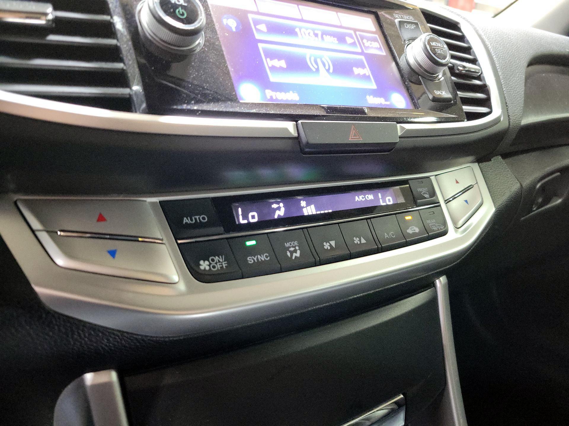 Thumbnail: 2015 Honda Accord - 16