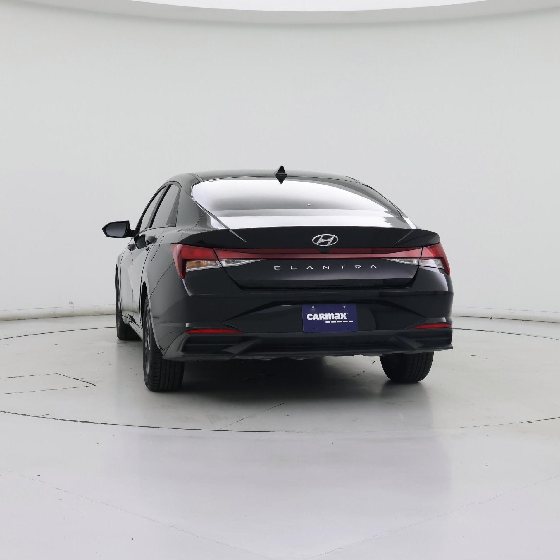 Thumbnail: 2022 Hyundai Elantra - 6
