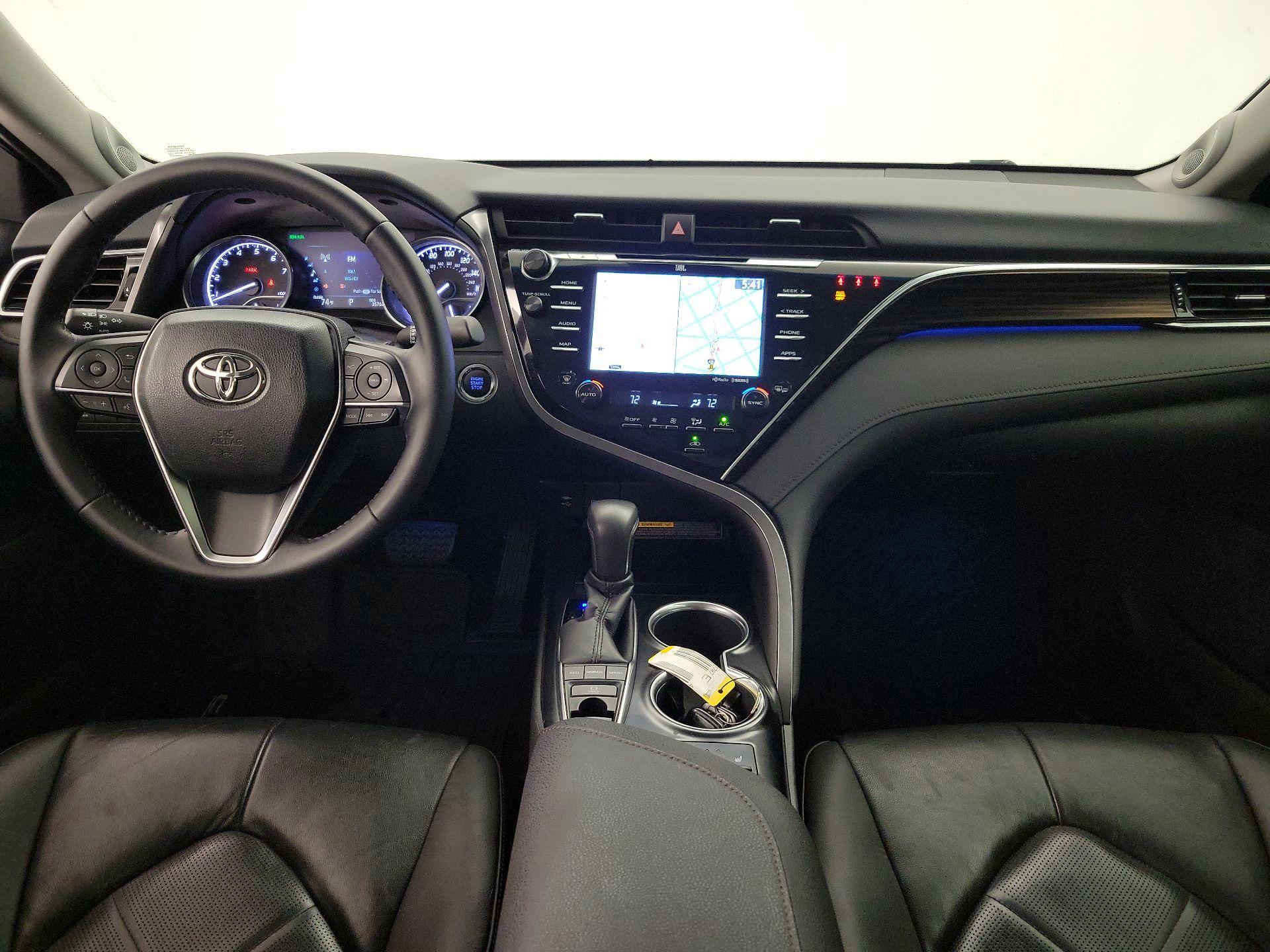 Thumbnail: 2018 Toyota Camry - 9