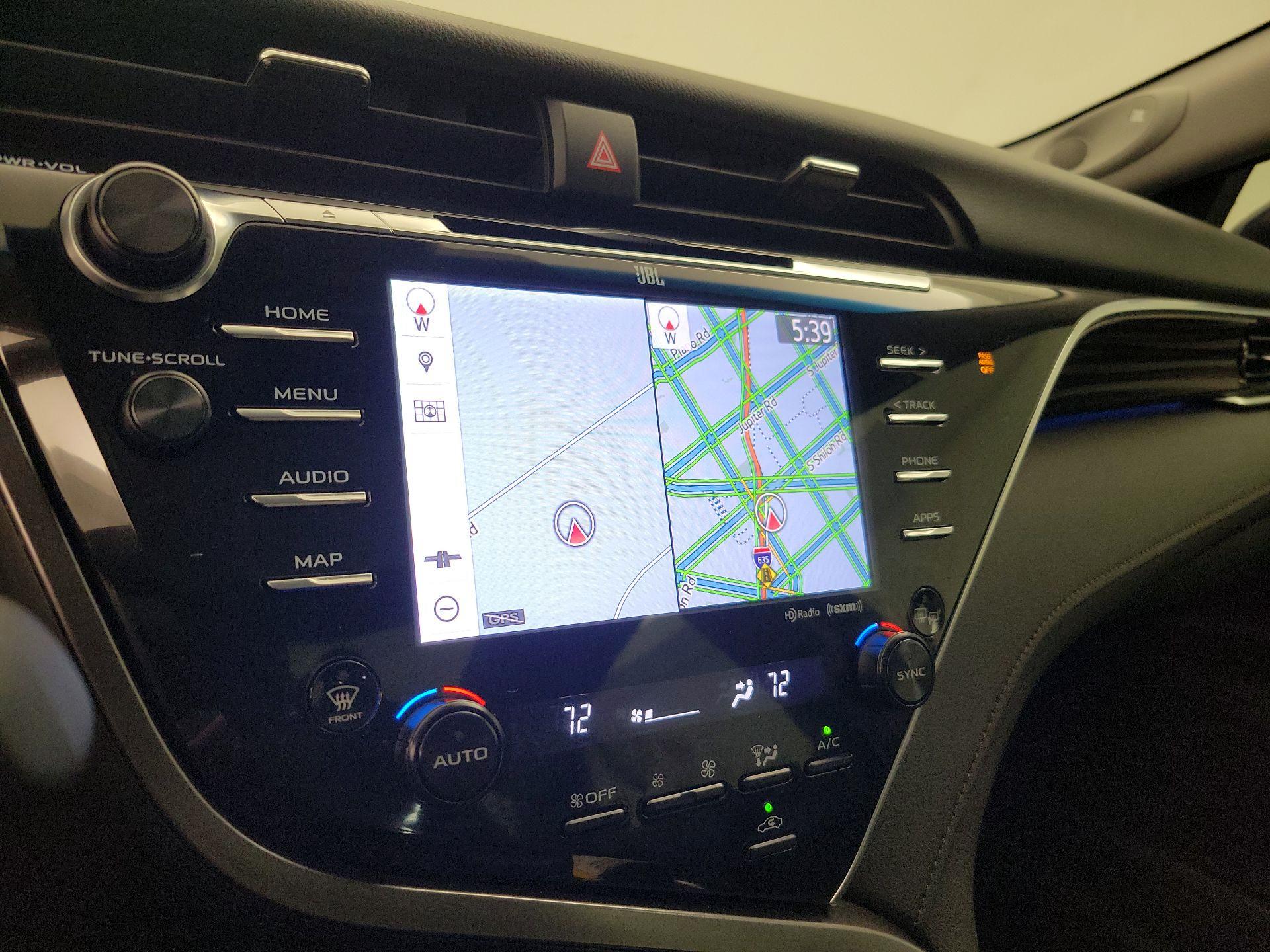 Thumbnail: 2018 Toyota Camry - 14