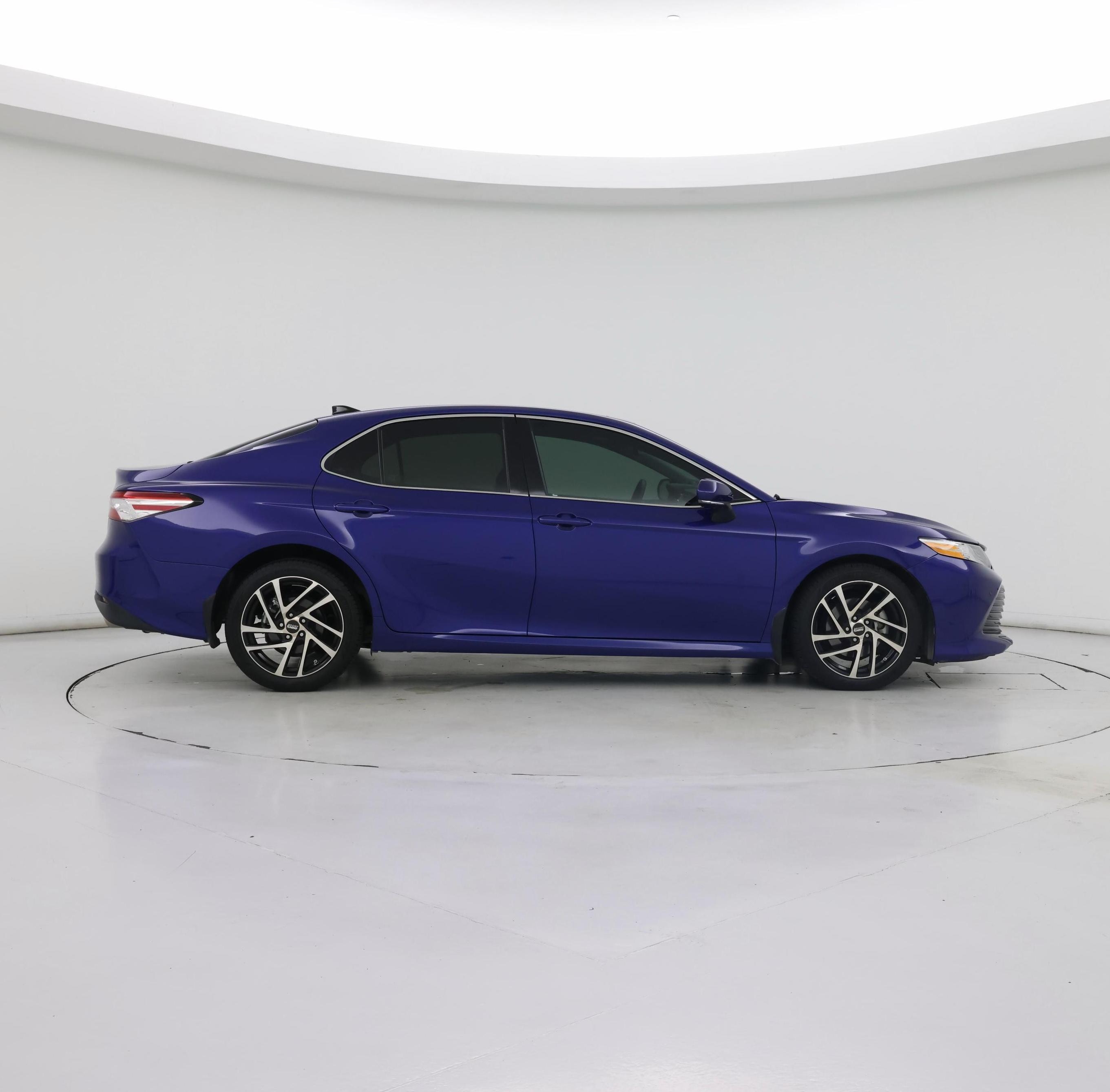 Thumbnail: 2018 Toyota Camry - 7