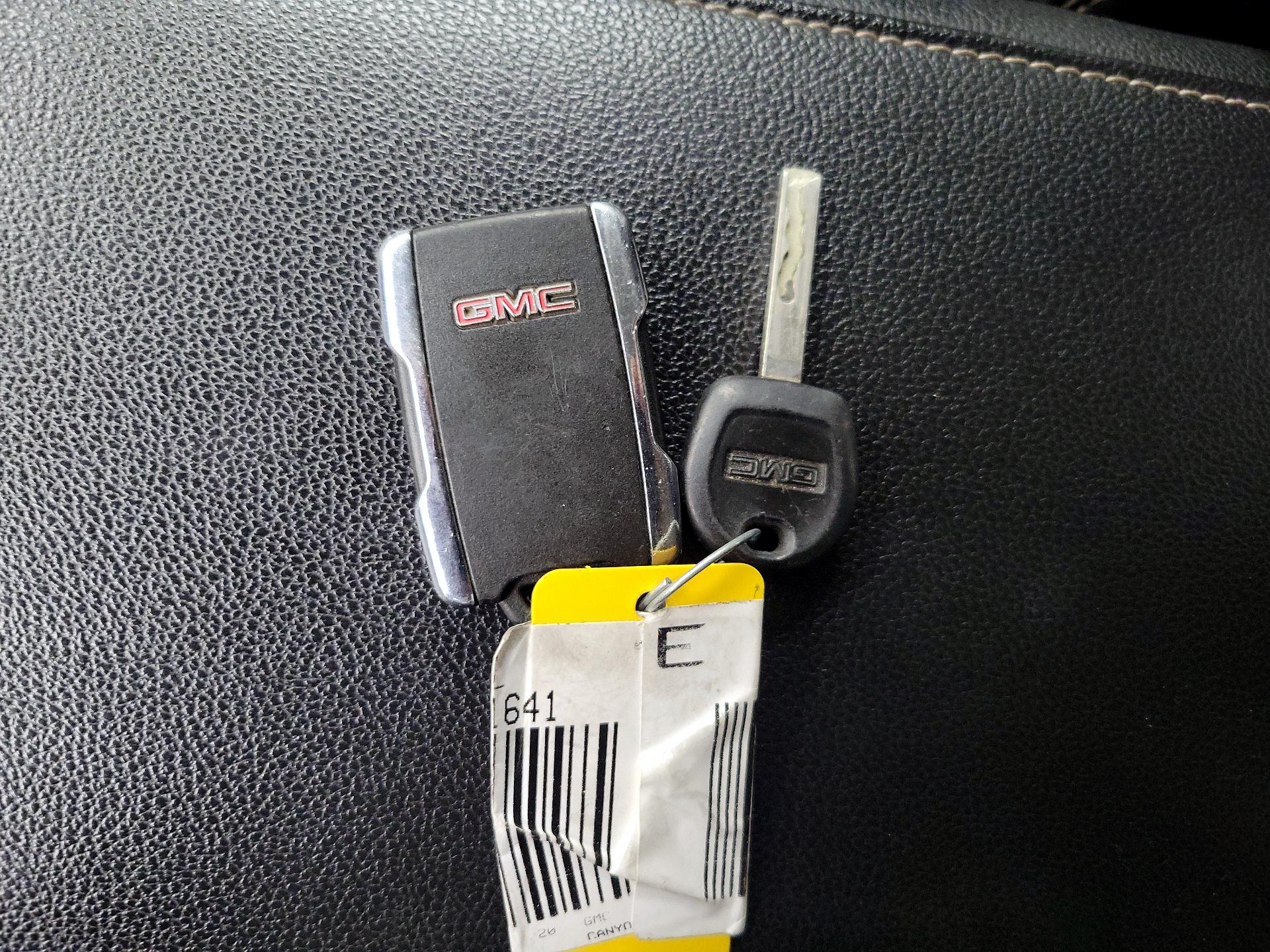 Thumbnail: 2020 GMC Canyon - 20