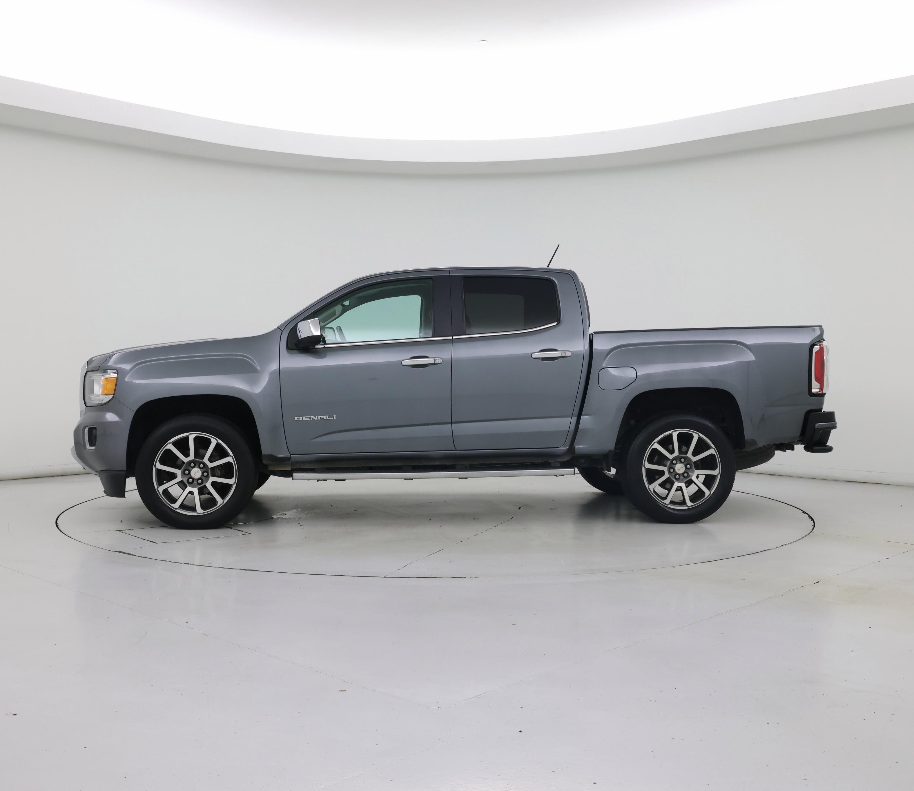 Thumbnail: 2020 GMC Canyon - 3