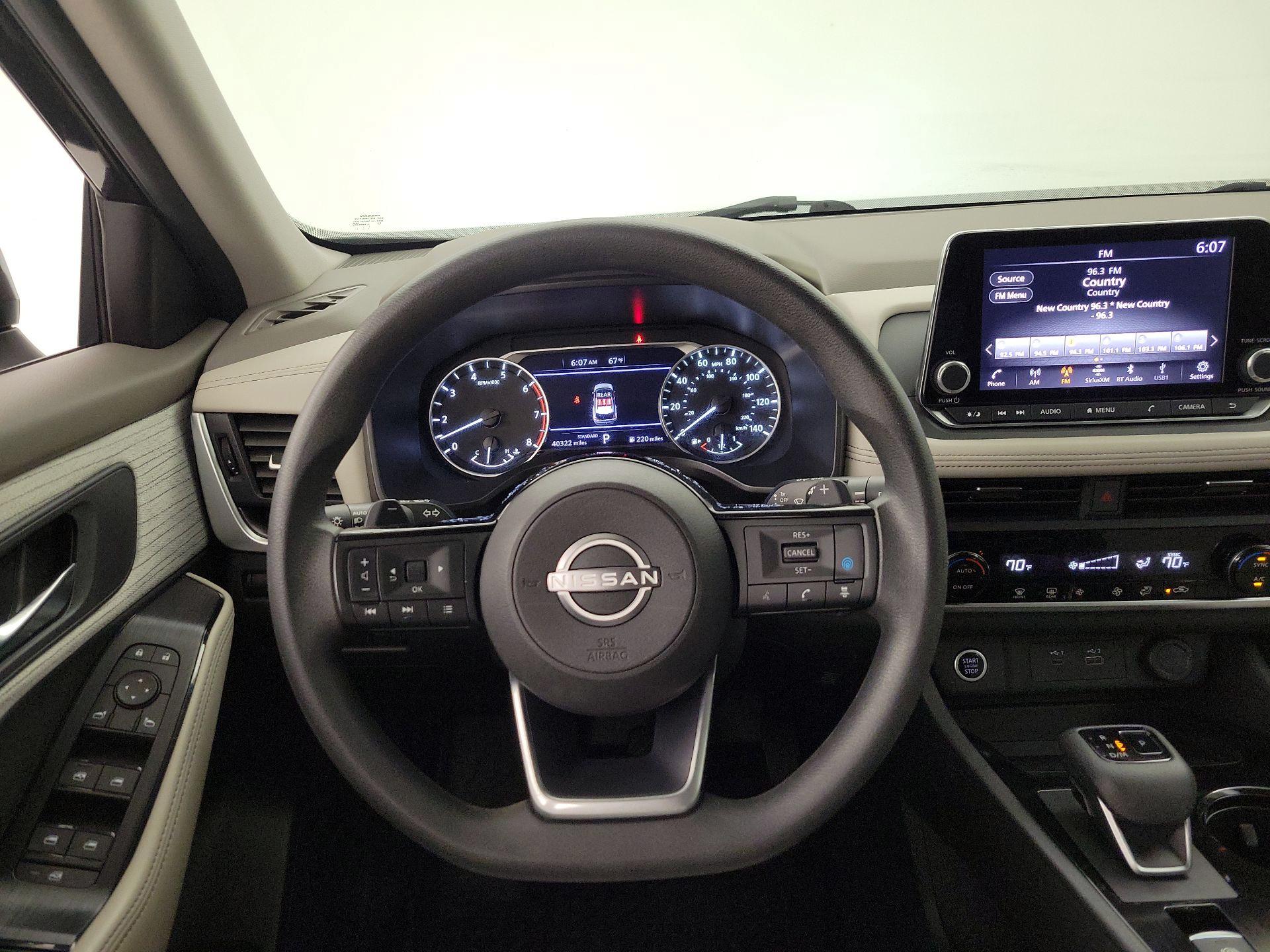 Thumbnail: 2023 Nissan Rogue - 10
