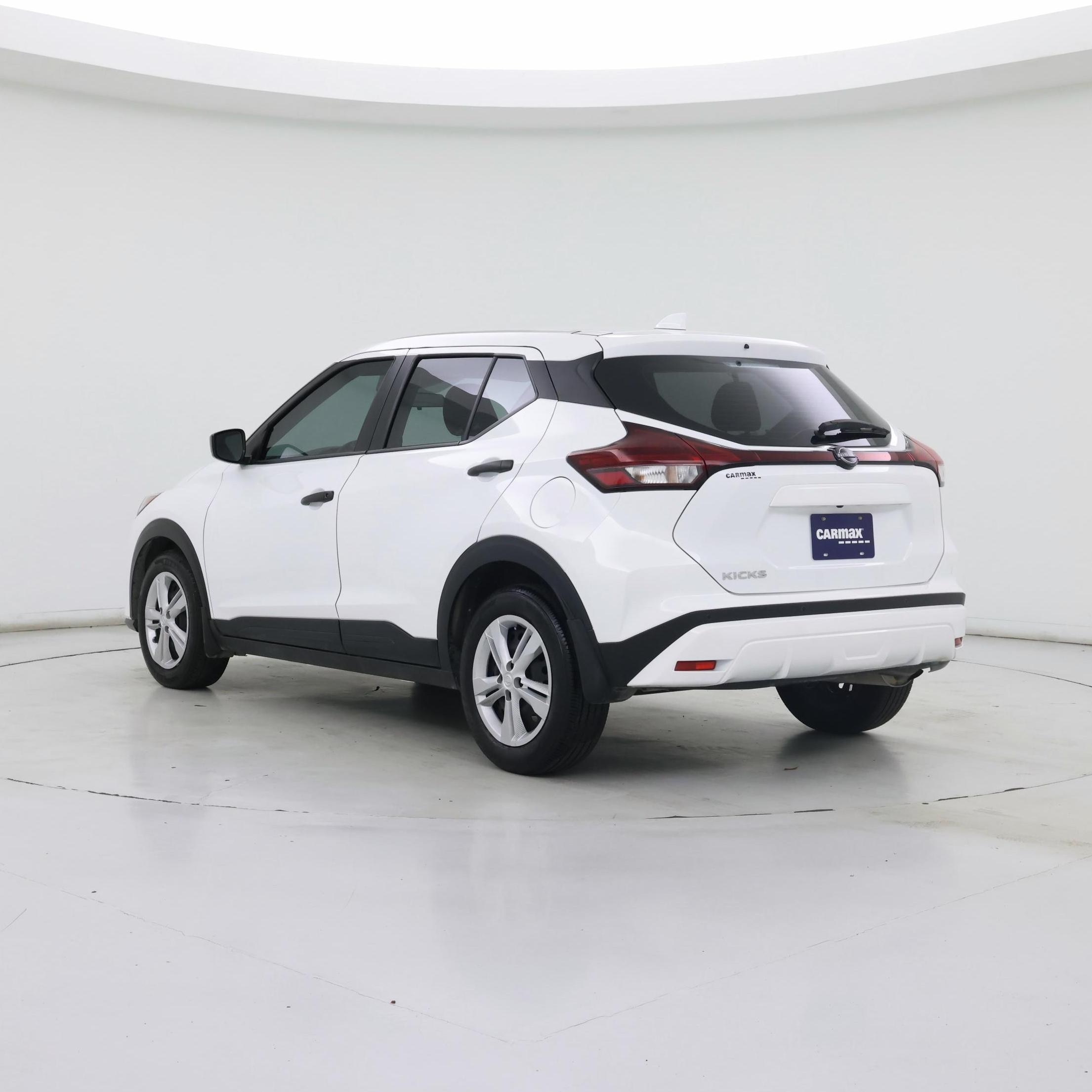 Thumbnail: 2024 Nissan Kicks - 2