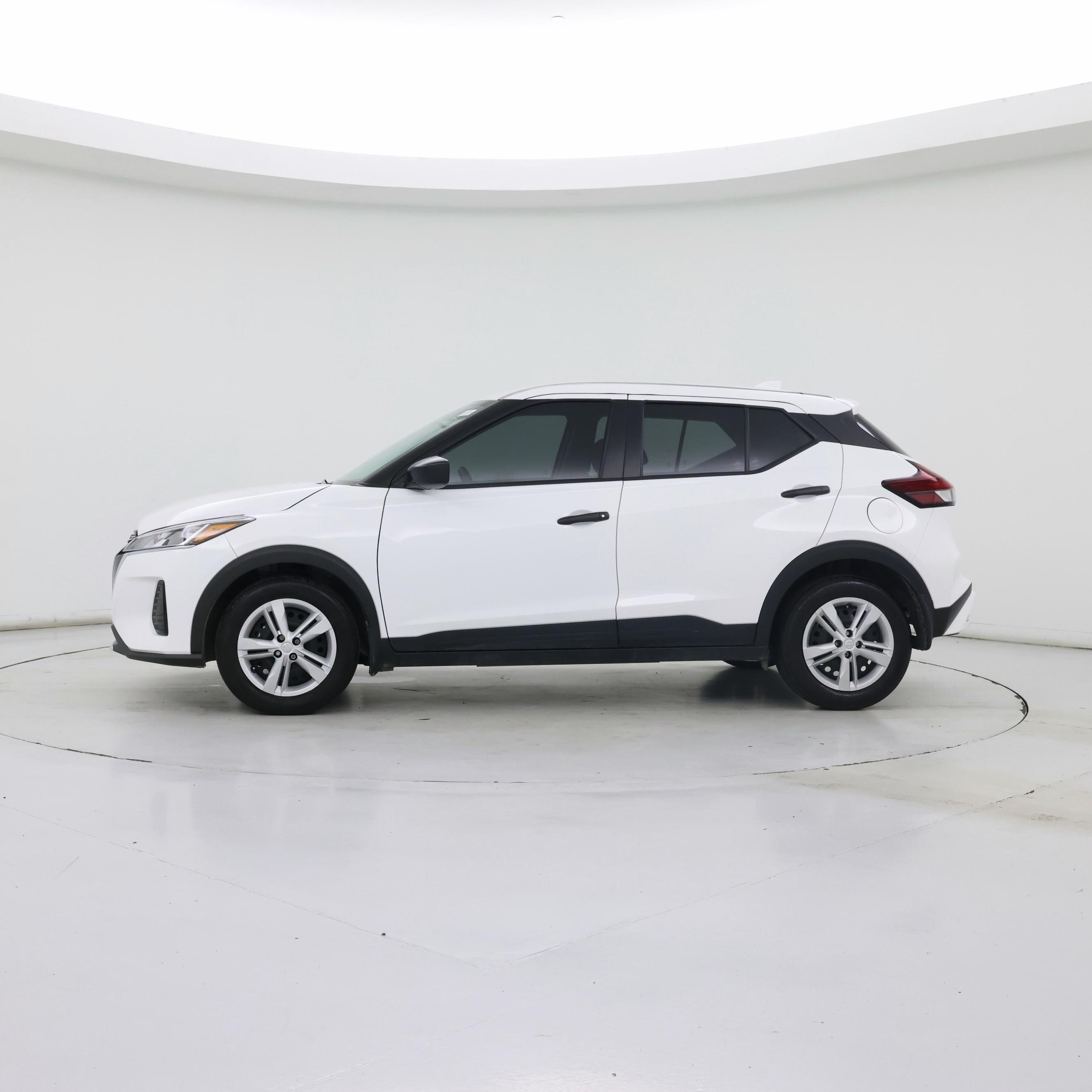 Thumbnail: 2024 Nissan Kicks - 3