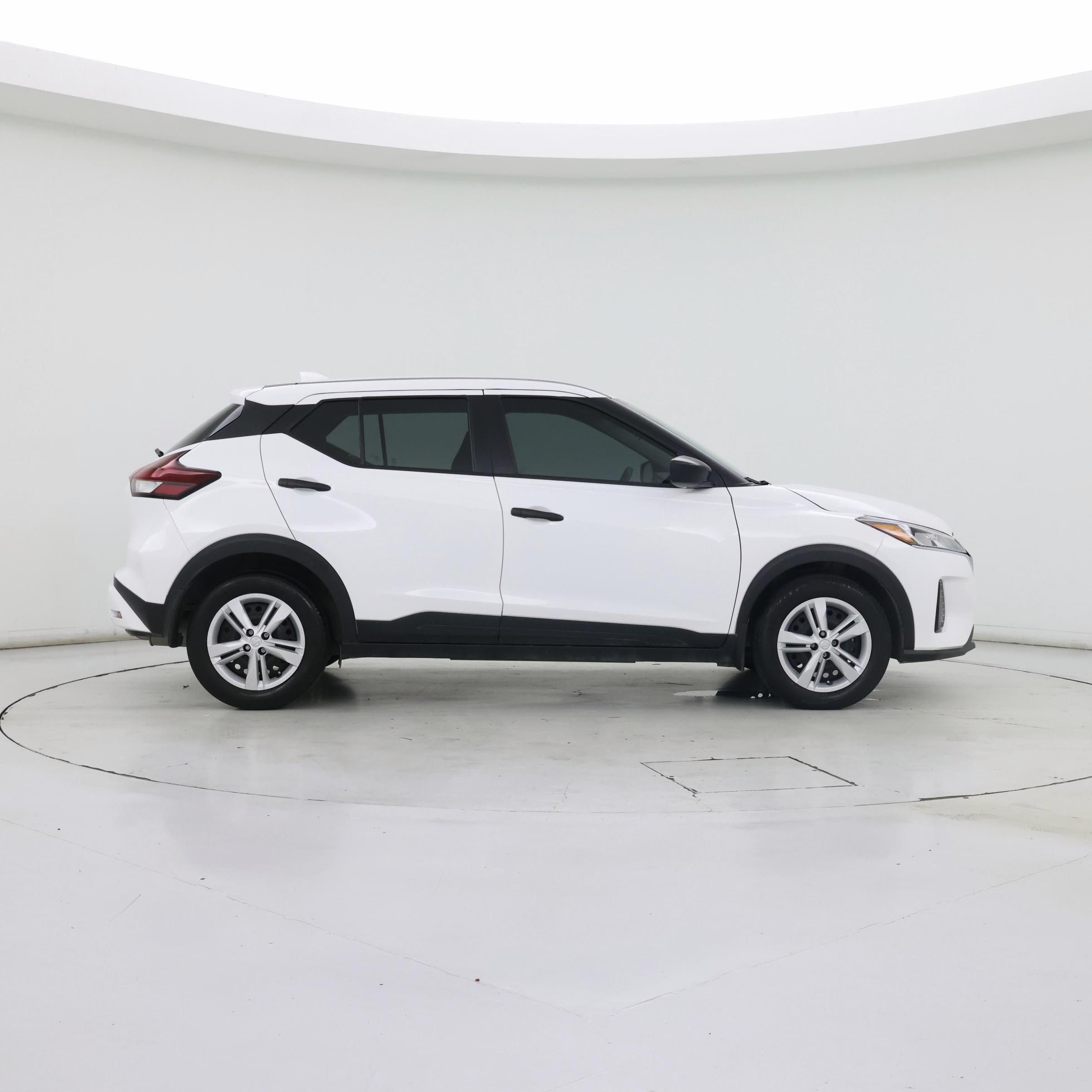 Thumbnail: 2024 Nissan Kicks - 7