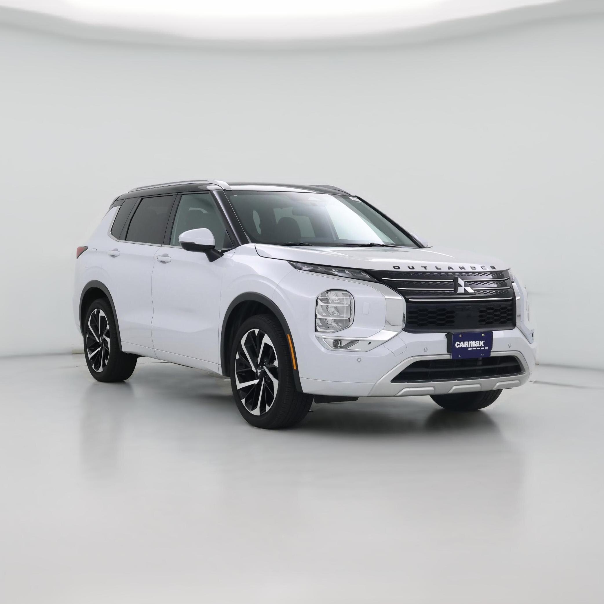 Thumbnail: 2024 Mitsubishi Outlander - 1
