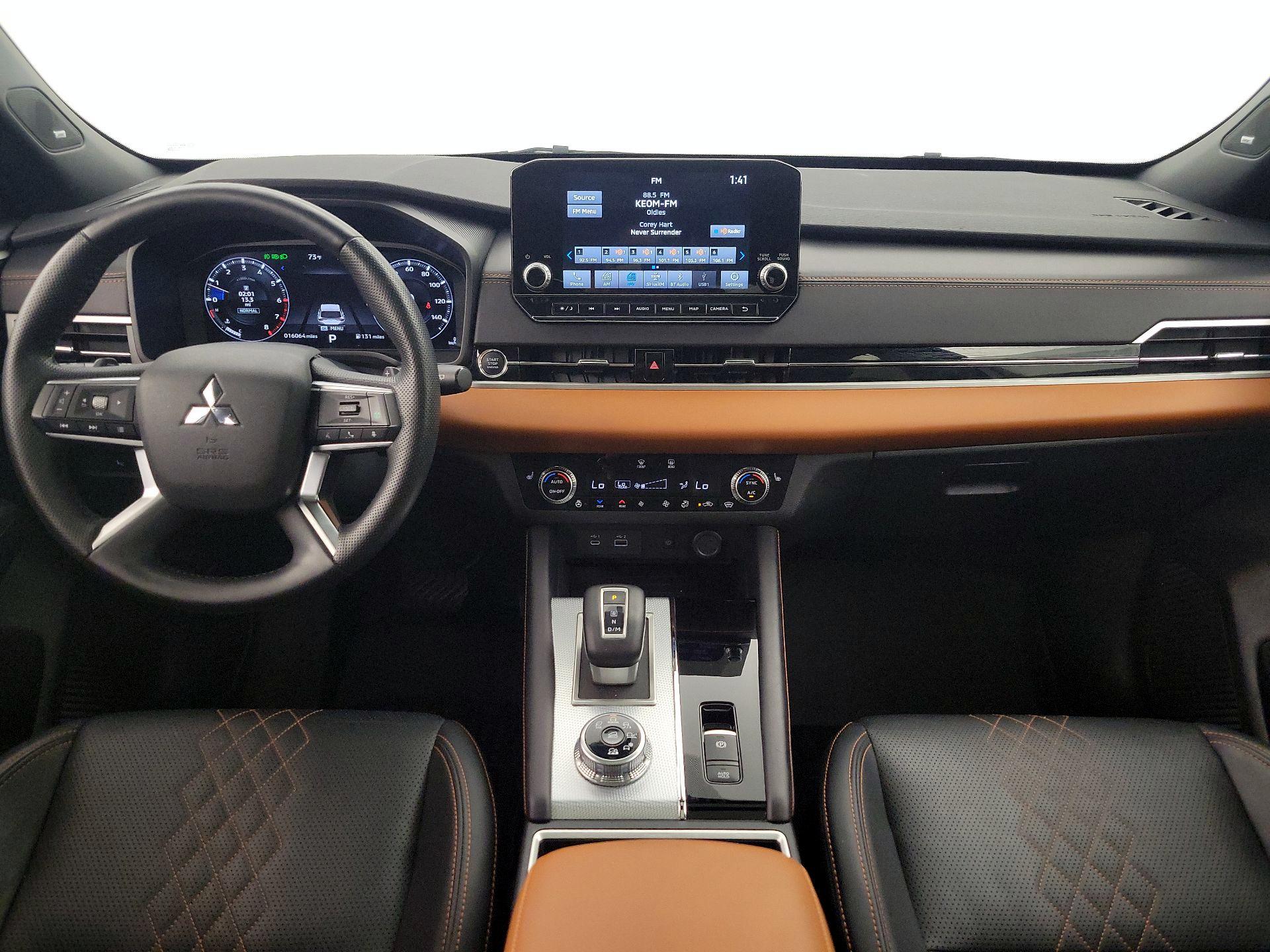 Thumbnail: 2024 Mitsubishi Outlander - 9