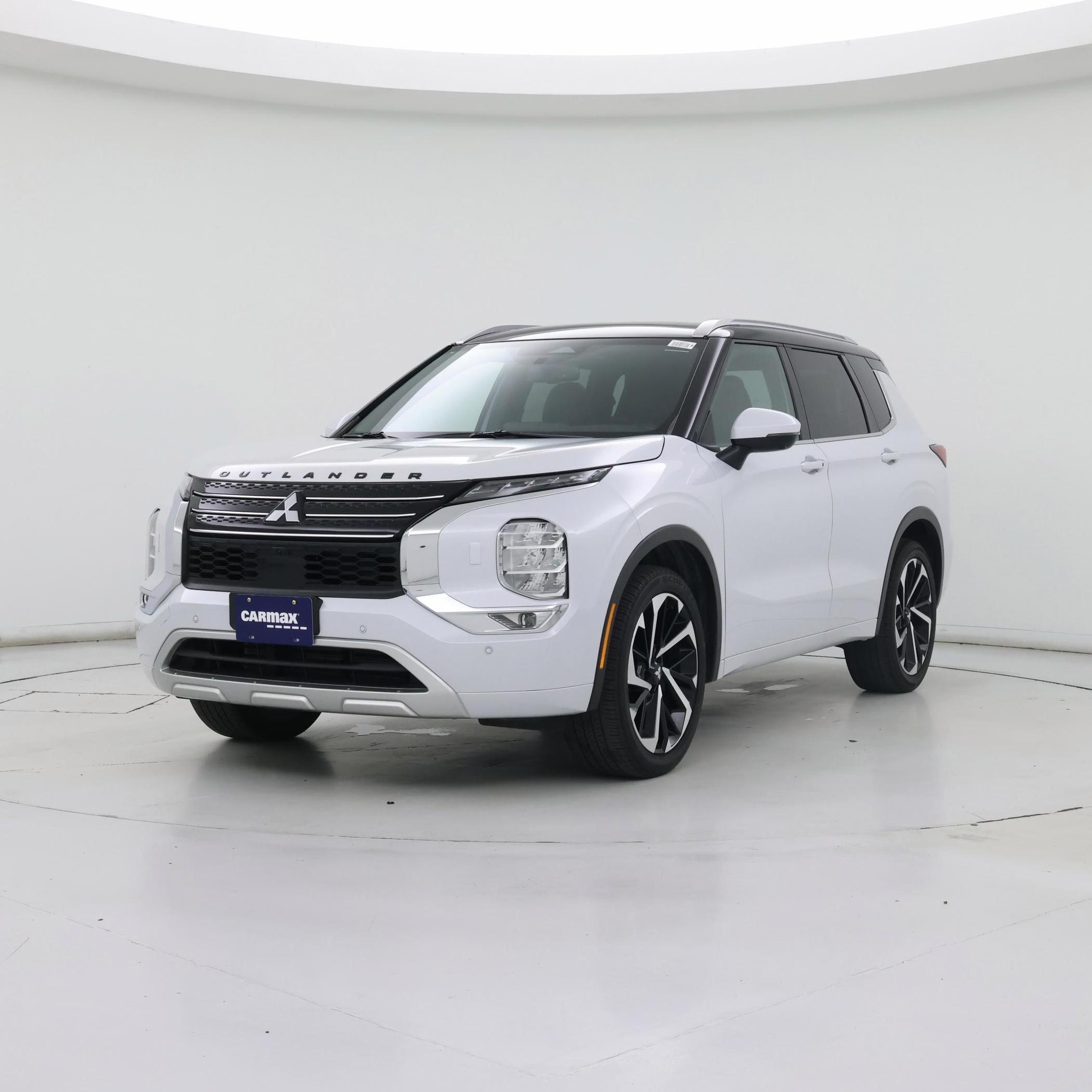 Thumbnail: 2024 Mitsubishi Outlander - 4
