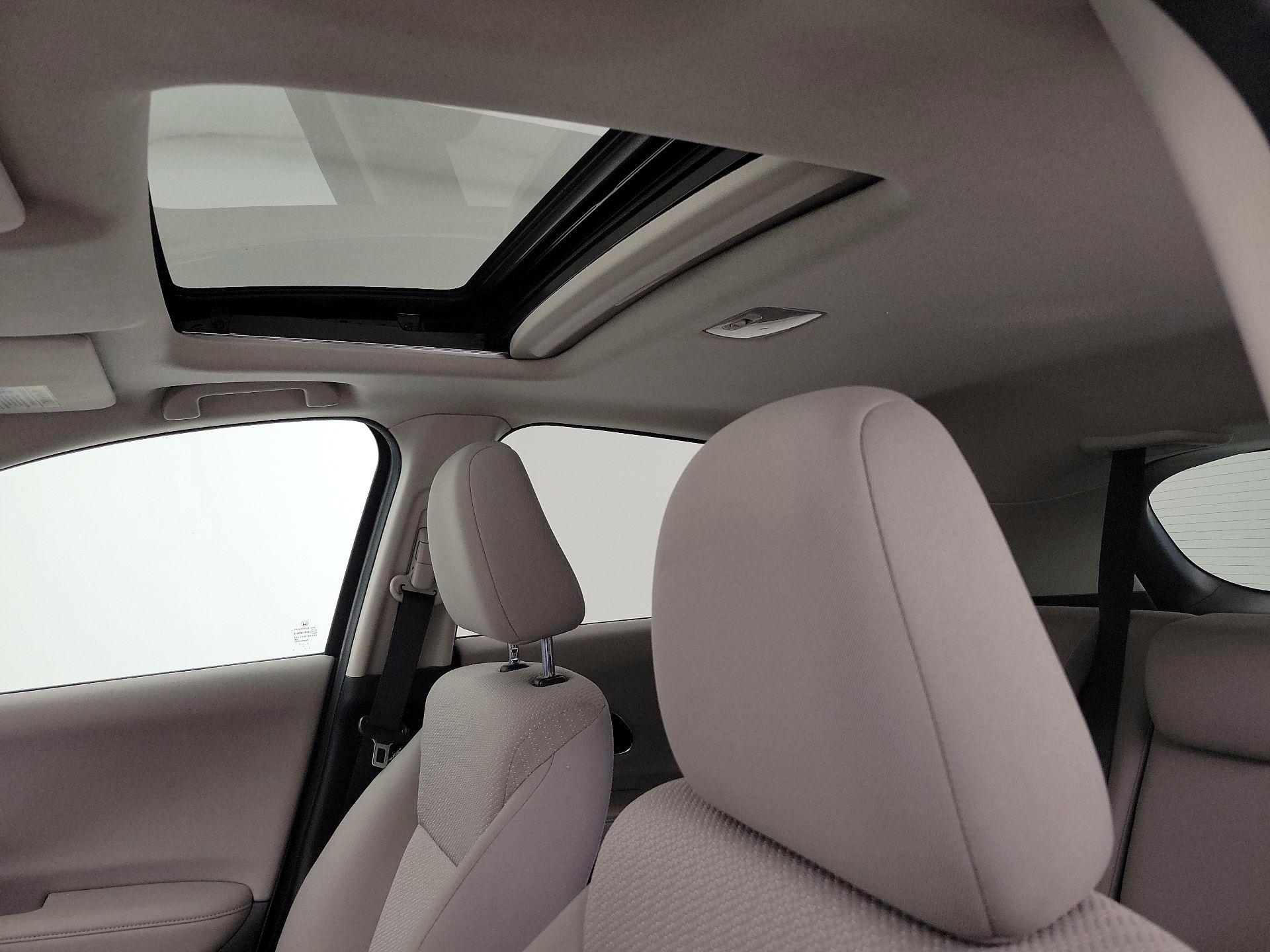 Thumbnail: 2017 Honda HR-V - 17