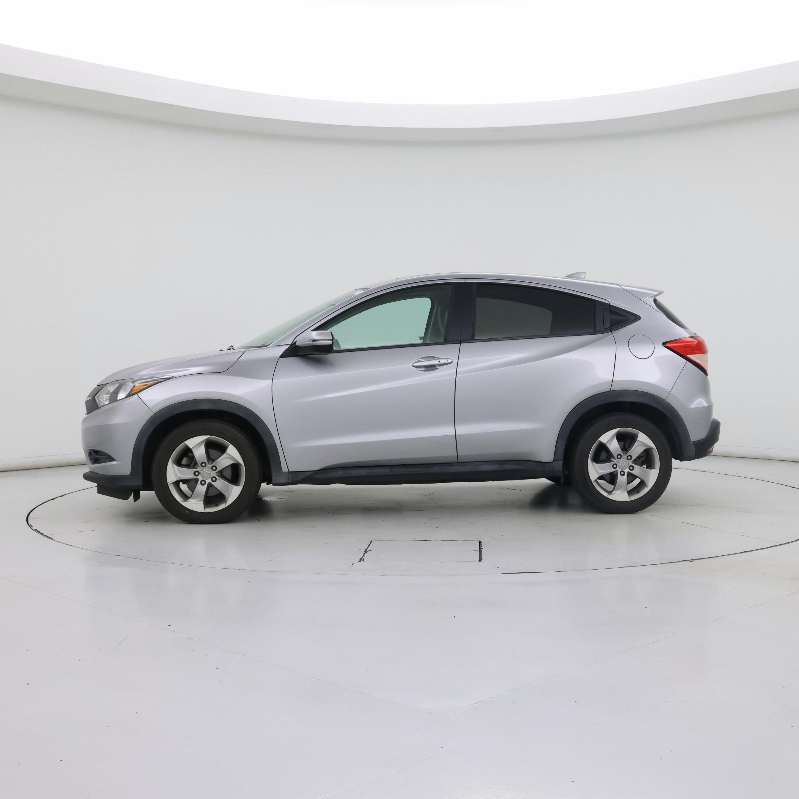 Thumbnail: 2017 Honda HR-V - 3