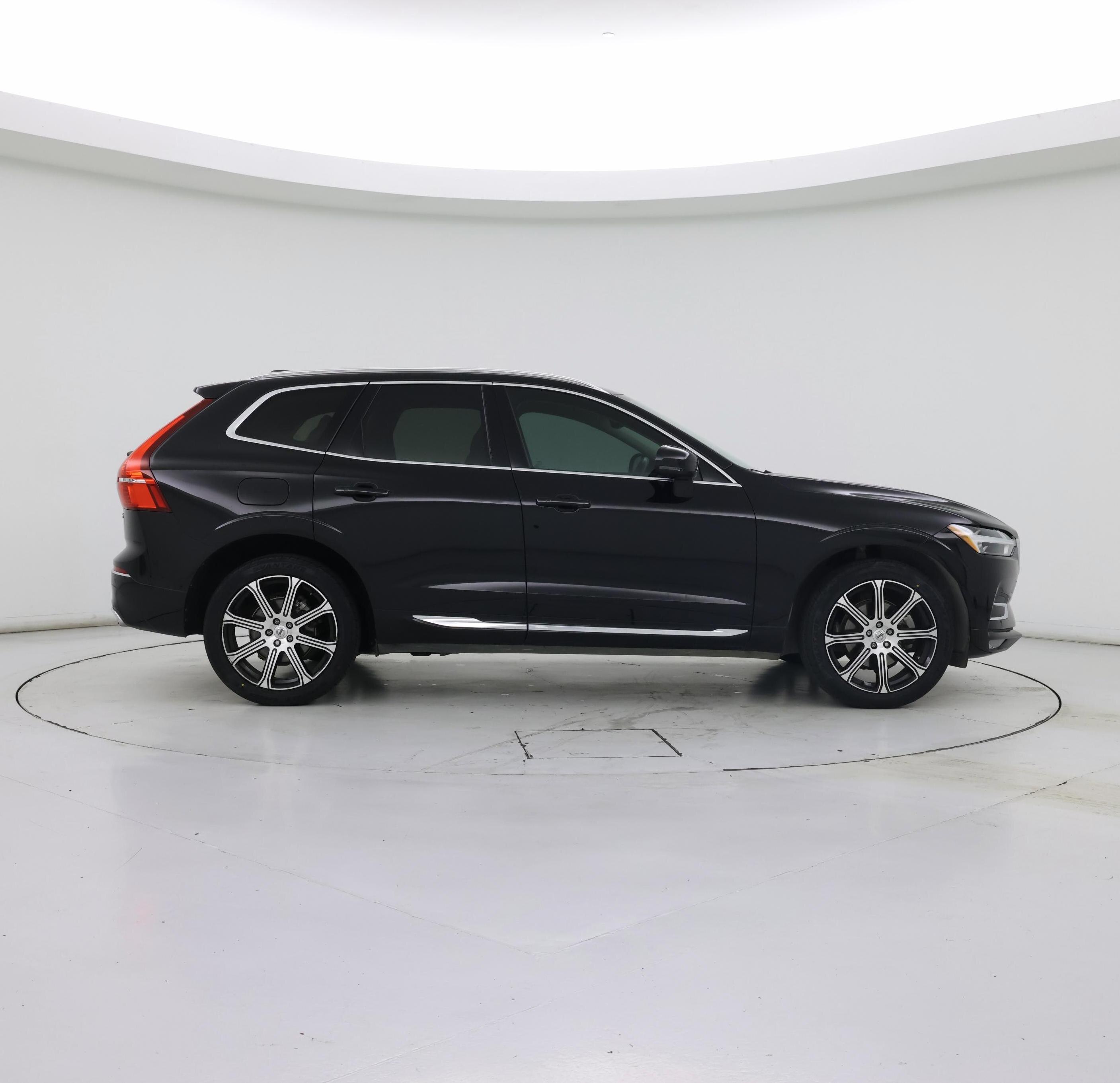 Thumbnail: 2021 Volvo XC60 - 7