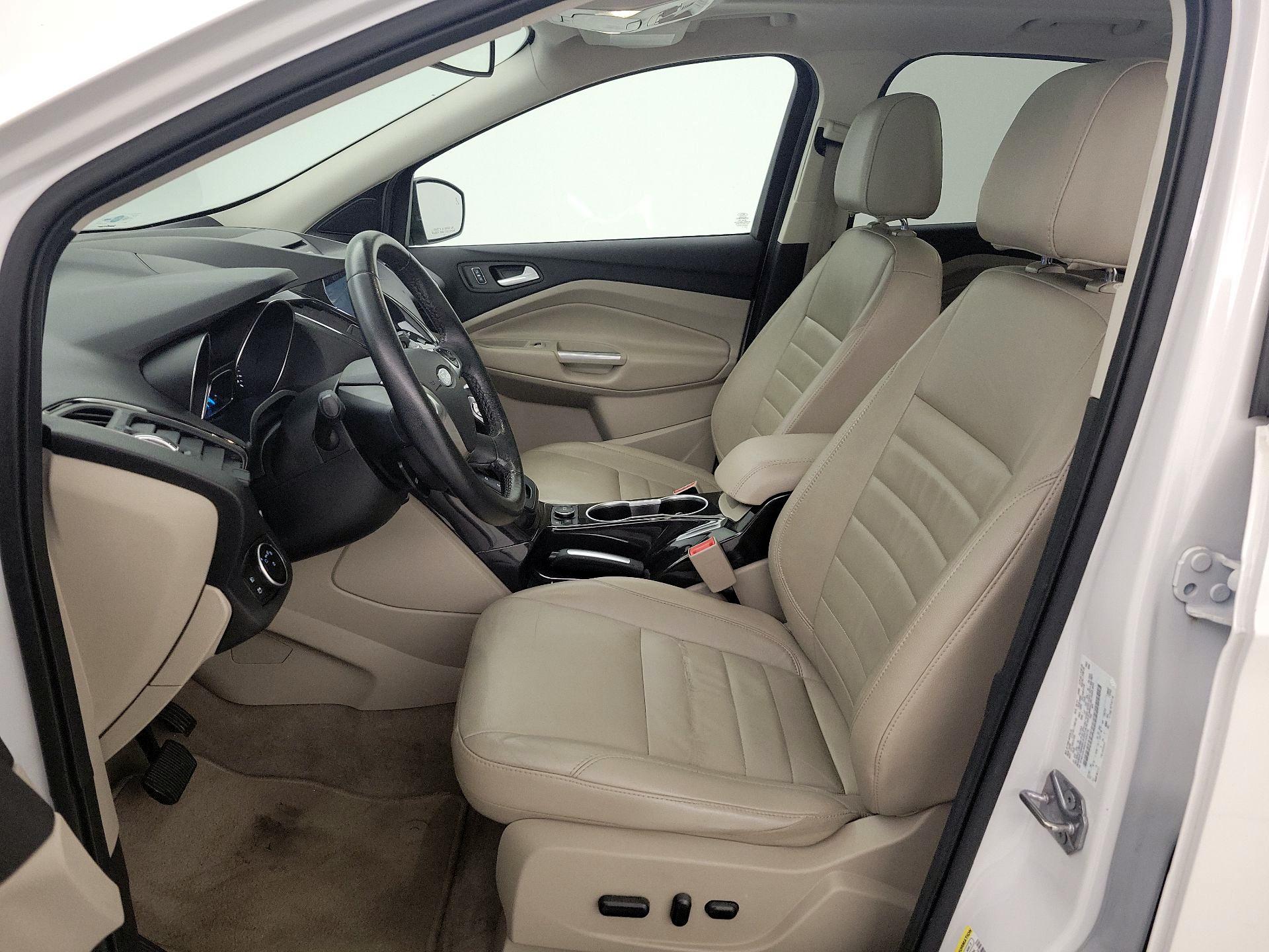 Thumbnail: 2016 Ford Escape - 11