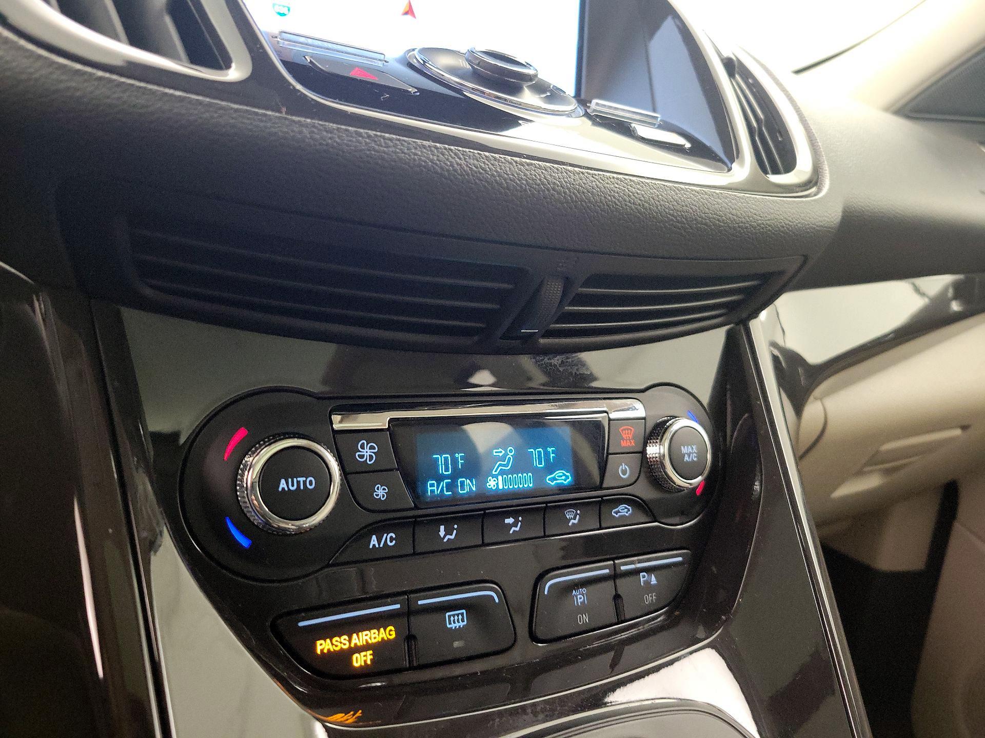 Thumbnail: 2016 Ford Escape - 17