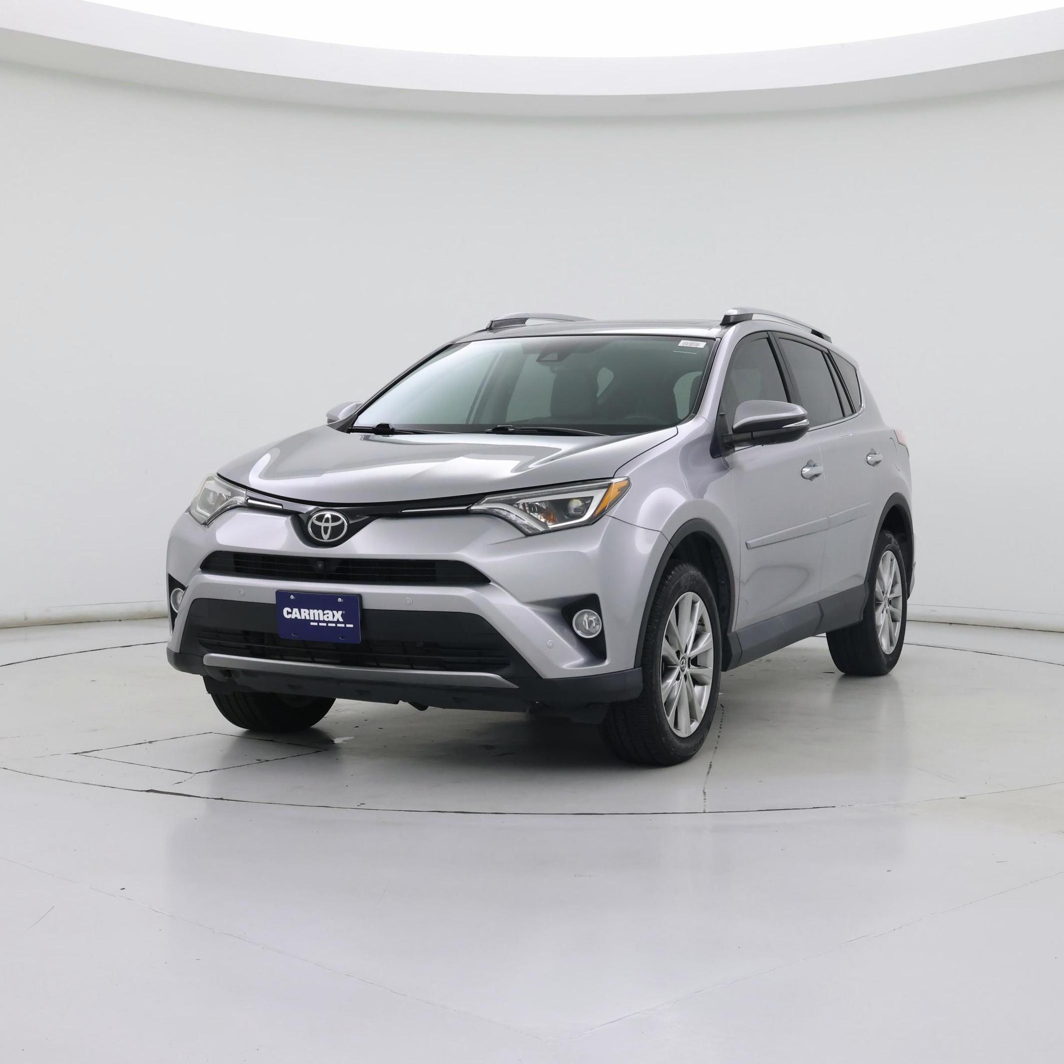 Thumbnail: 2017 Toyota RAV4 - 4
