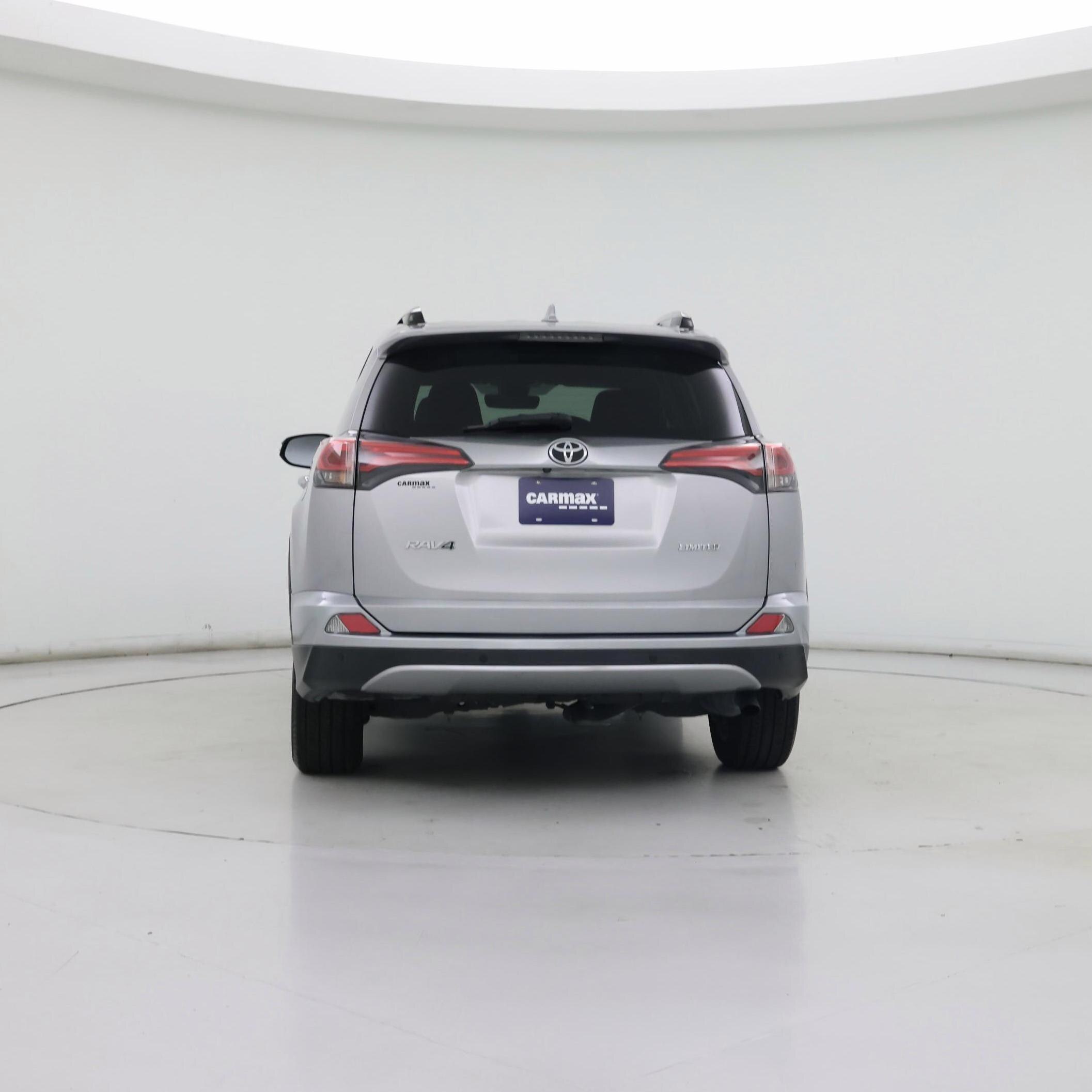 Thumbnail: 2017 Toyota RAV4 - 6